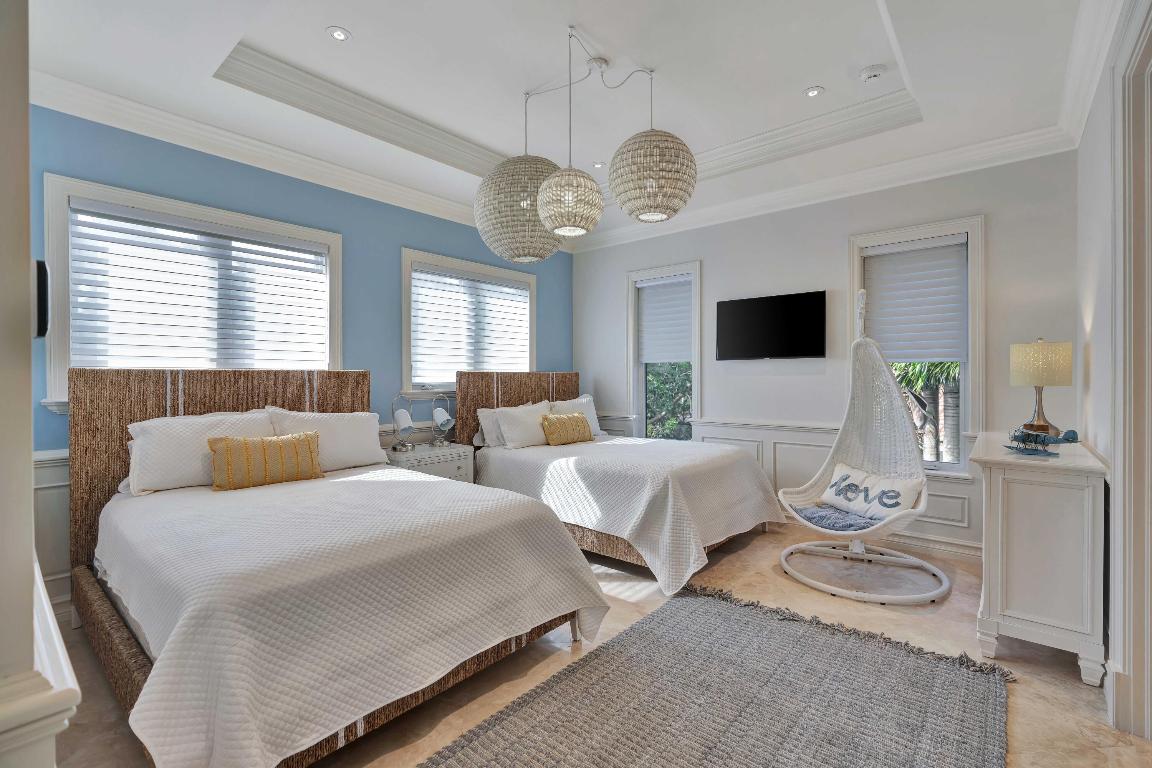 11127 Green Bayberry Drive