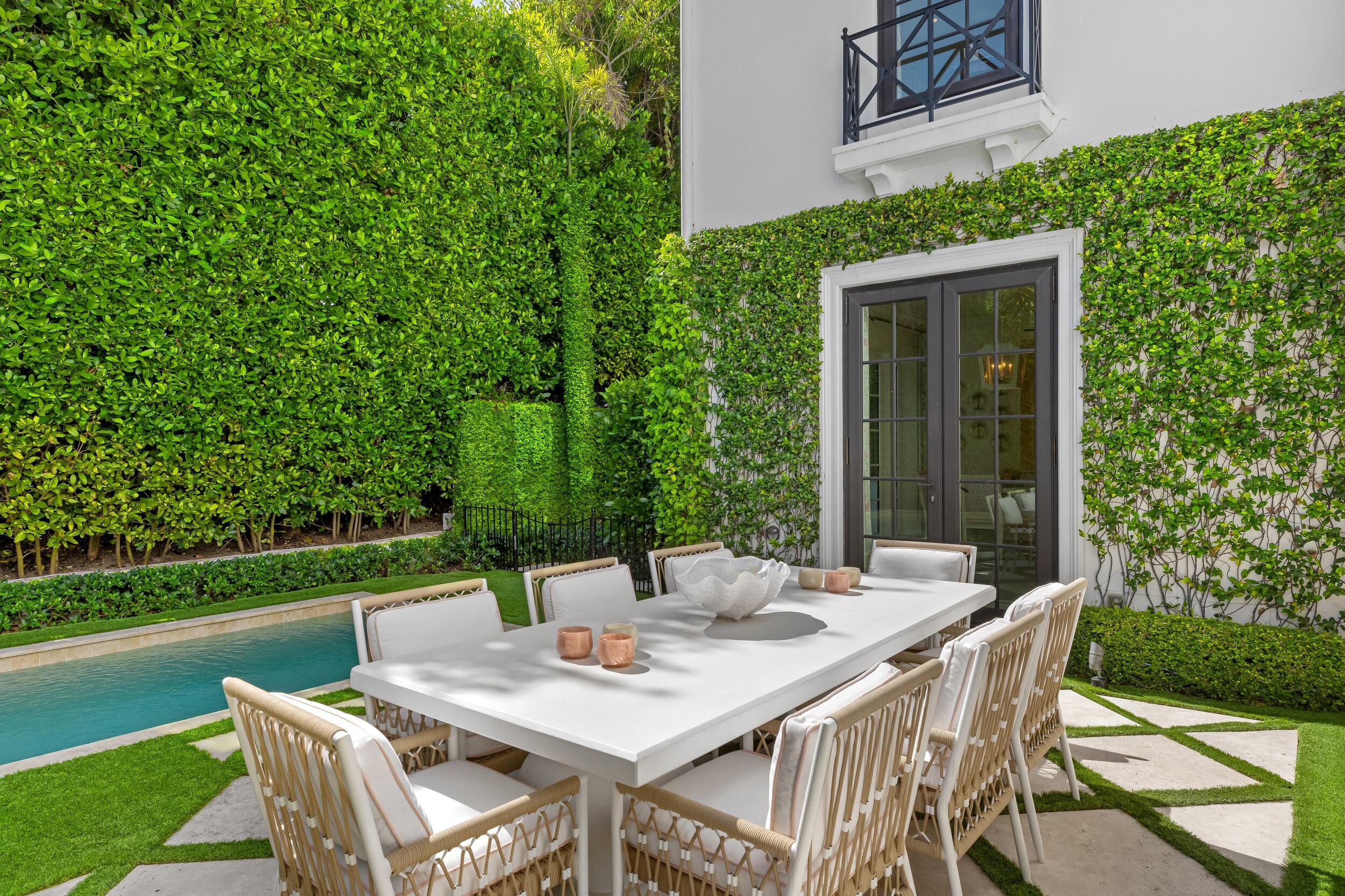 180 Sunset Avenue