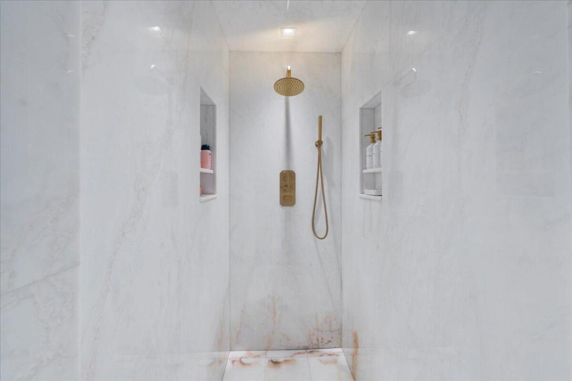 100 Royal Palm Way G3