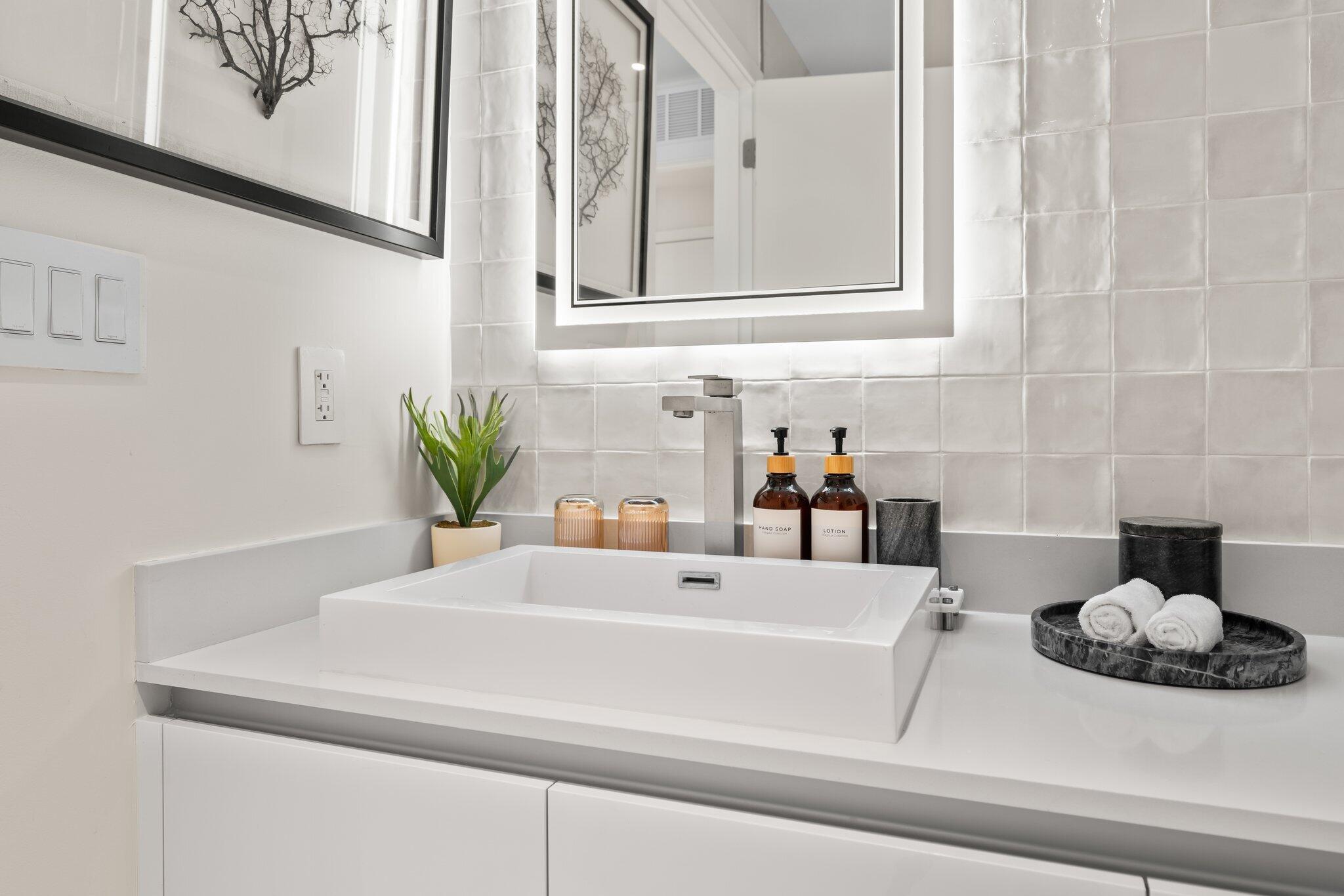 3100 N Ocean Drive H-1006