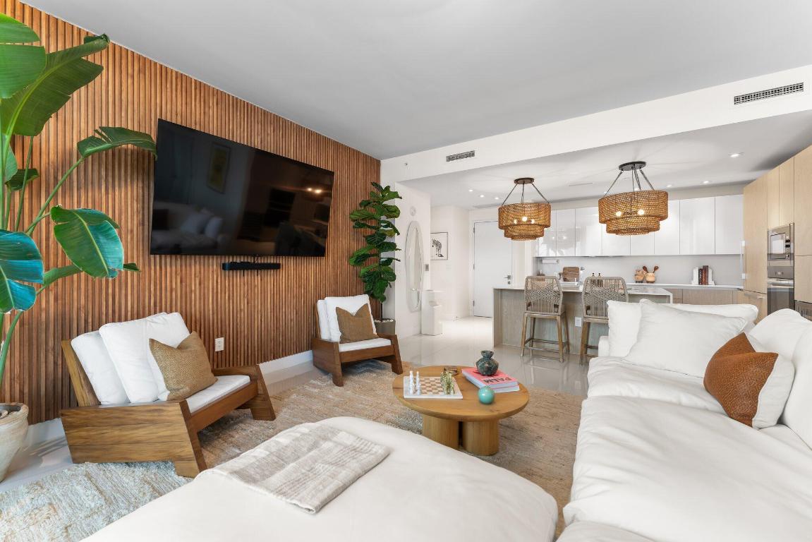 3100 N Ocean Drive H-1006