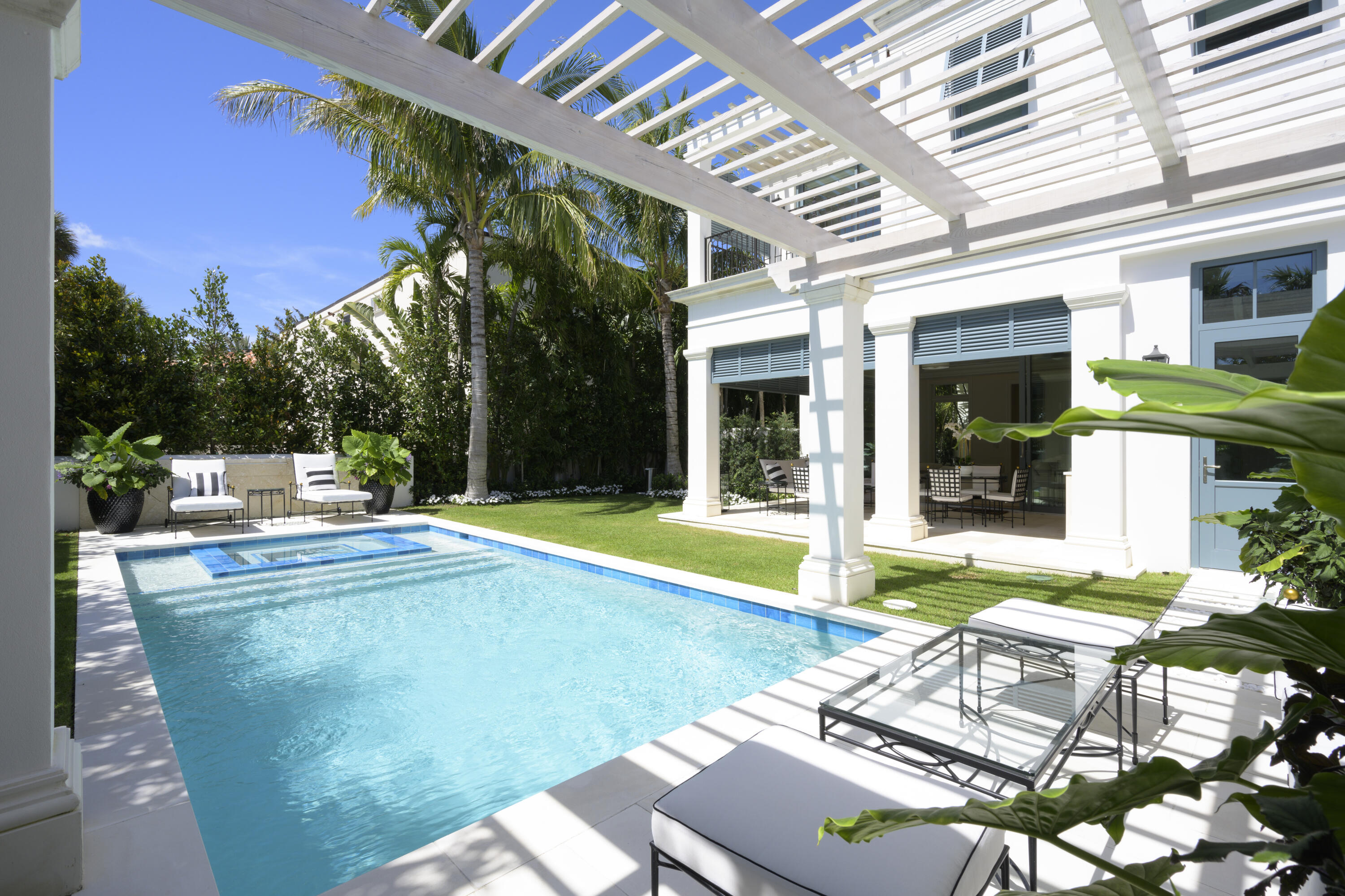 220 Brazilian Avenue West Unit