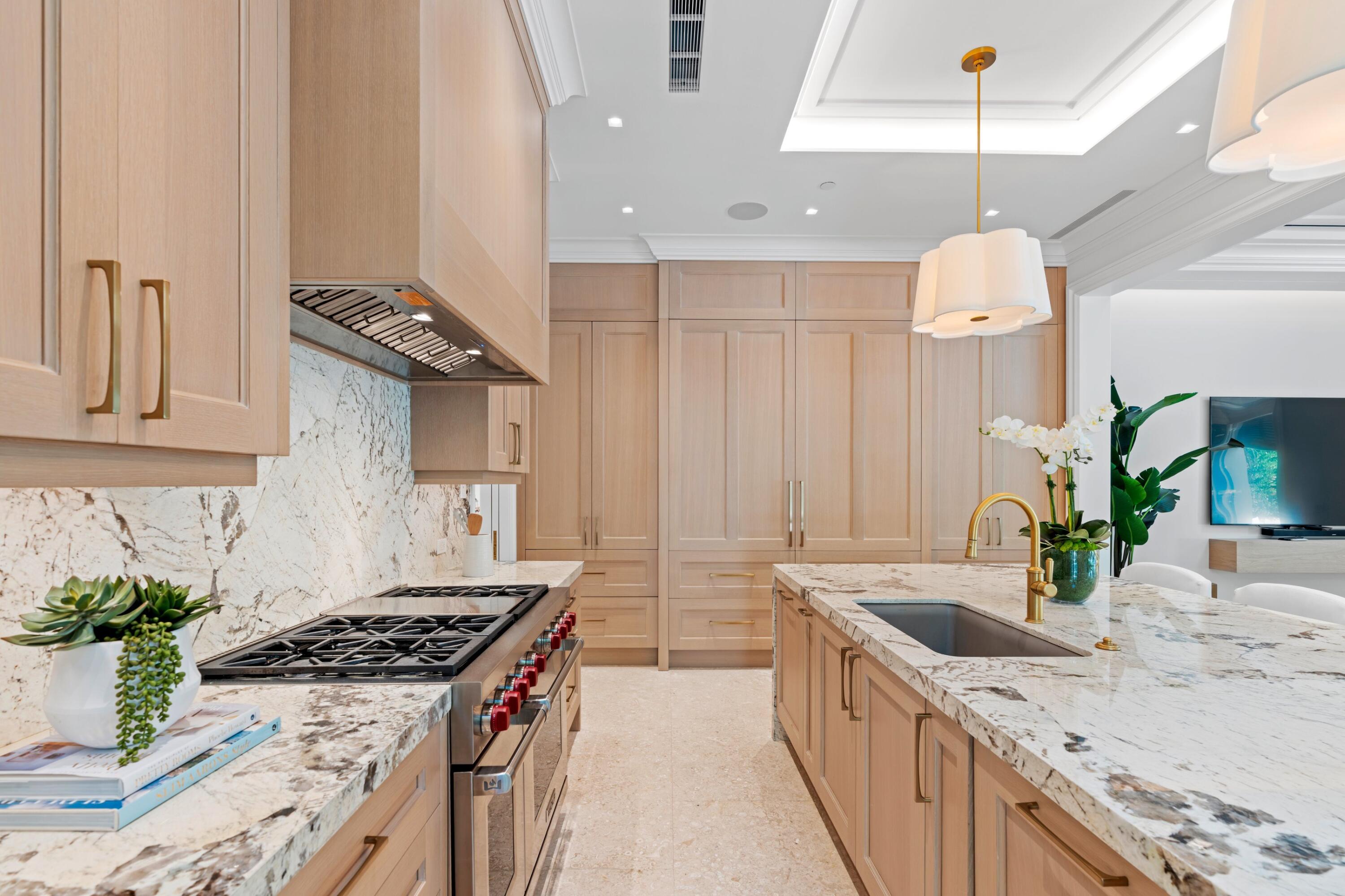 220 Brazilian Avenue West Unit