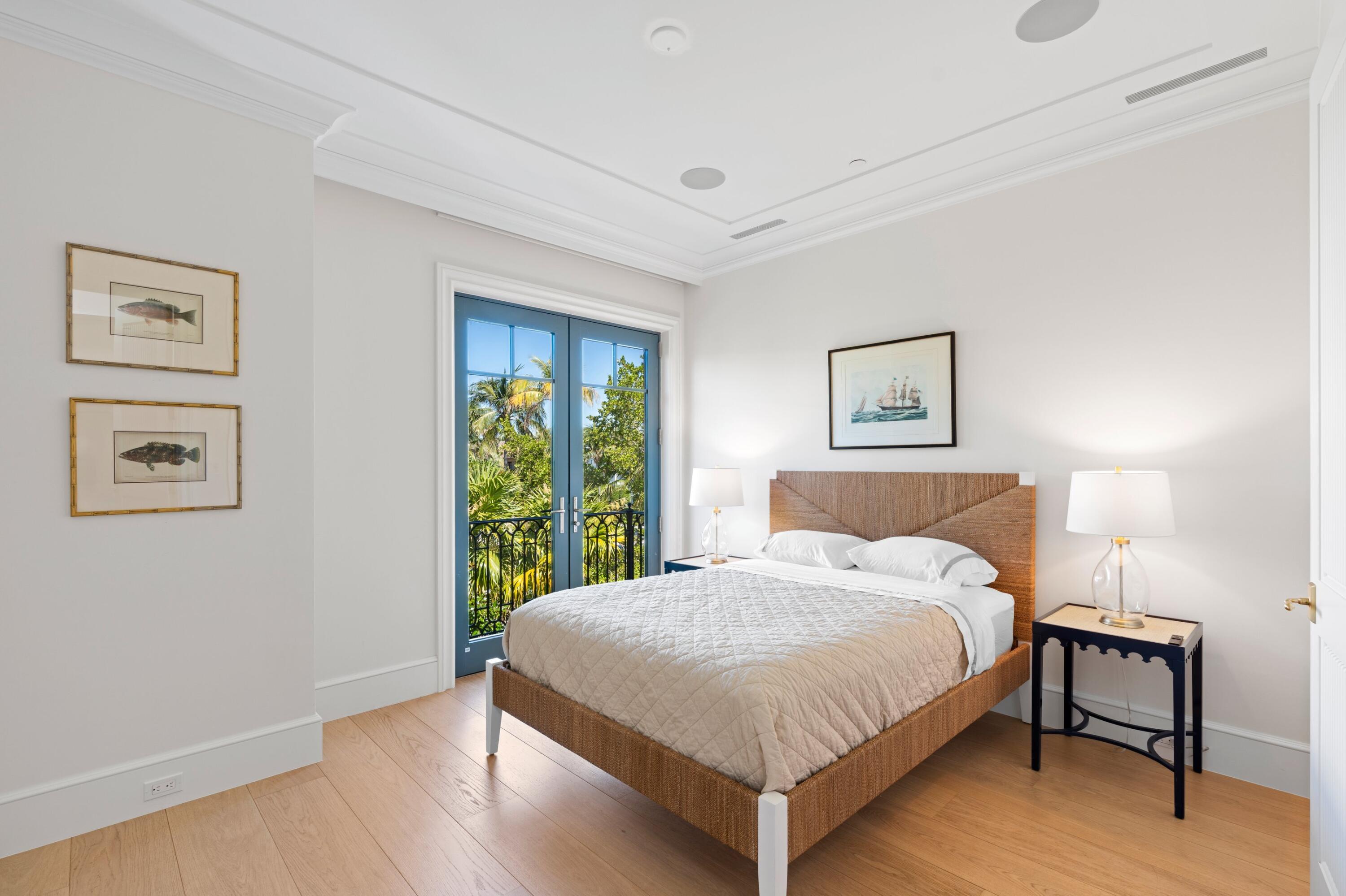 220 Brazilian Avenue West Unit