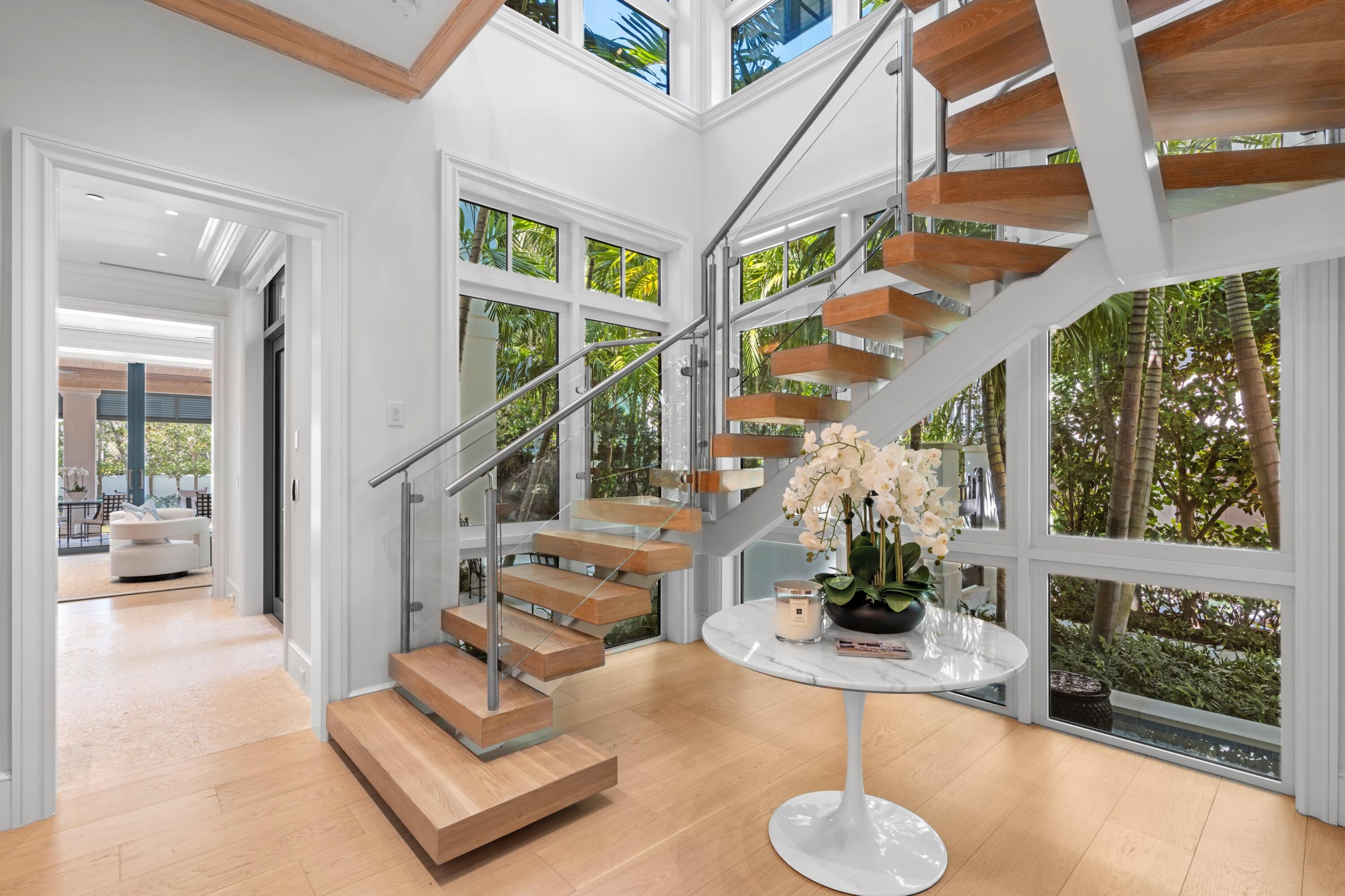 220 Brazilian Avenue West Unit