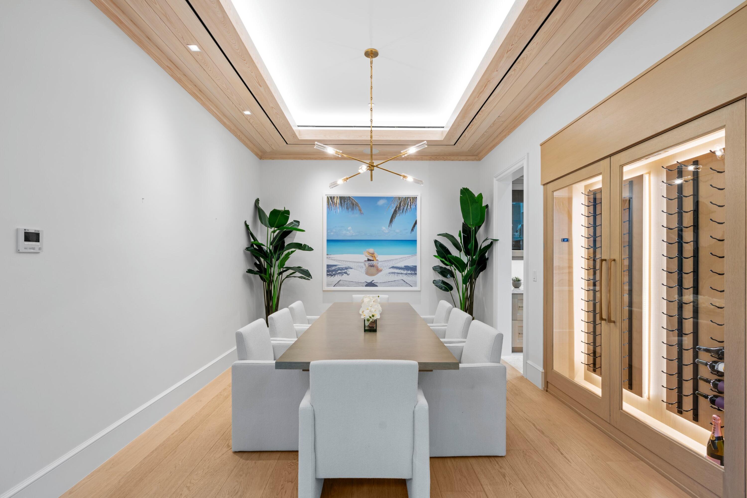 220 Brazilian Avenue West Unit