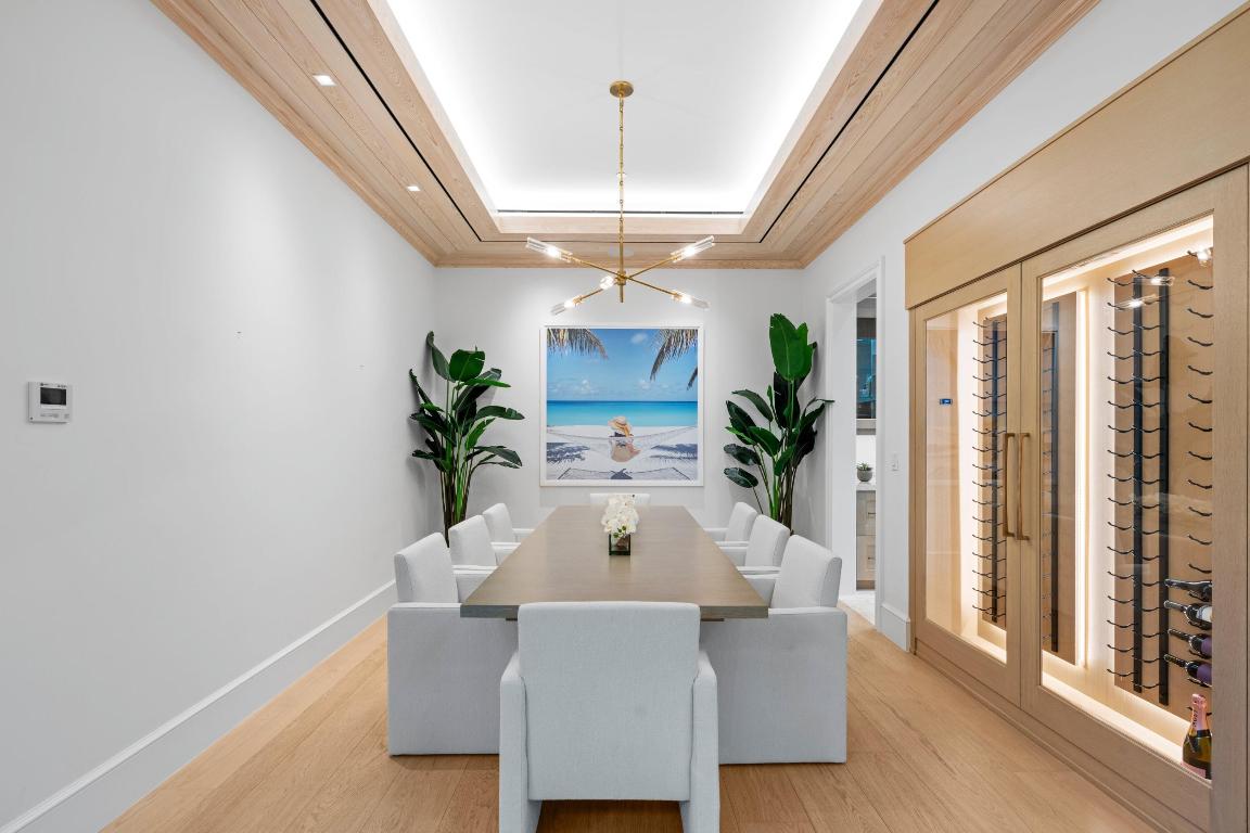 220 Brazilian Avenue West Unit