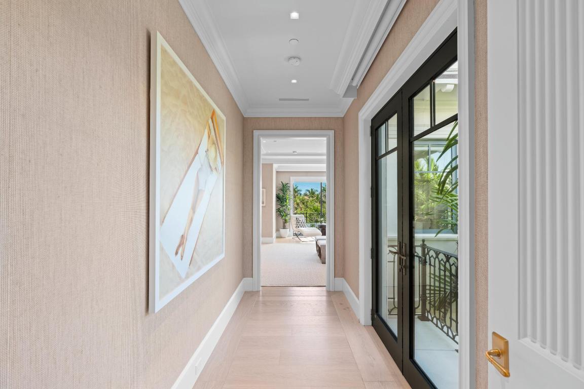 220 Brazilian Avenue West Unit