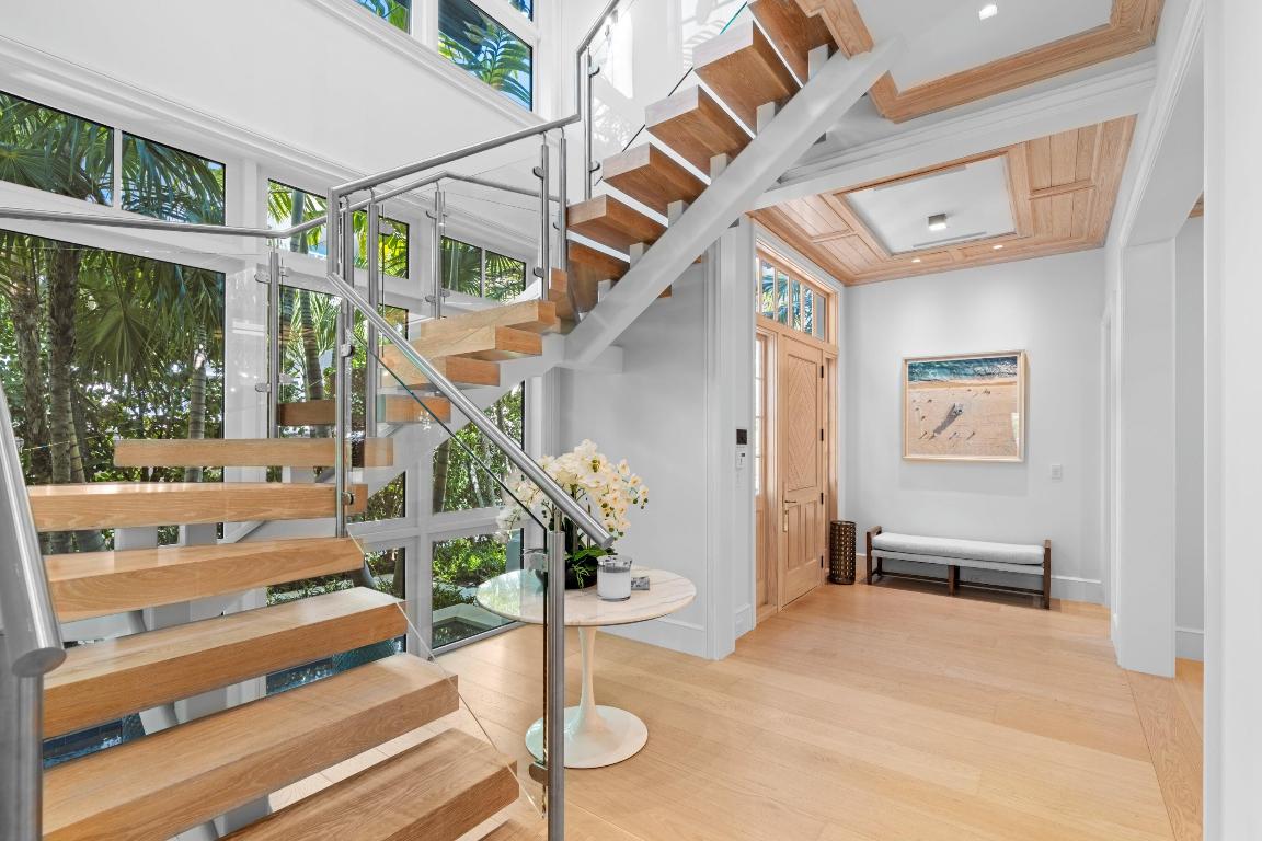 220 Brazilian Avenue West Unit