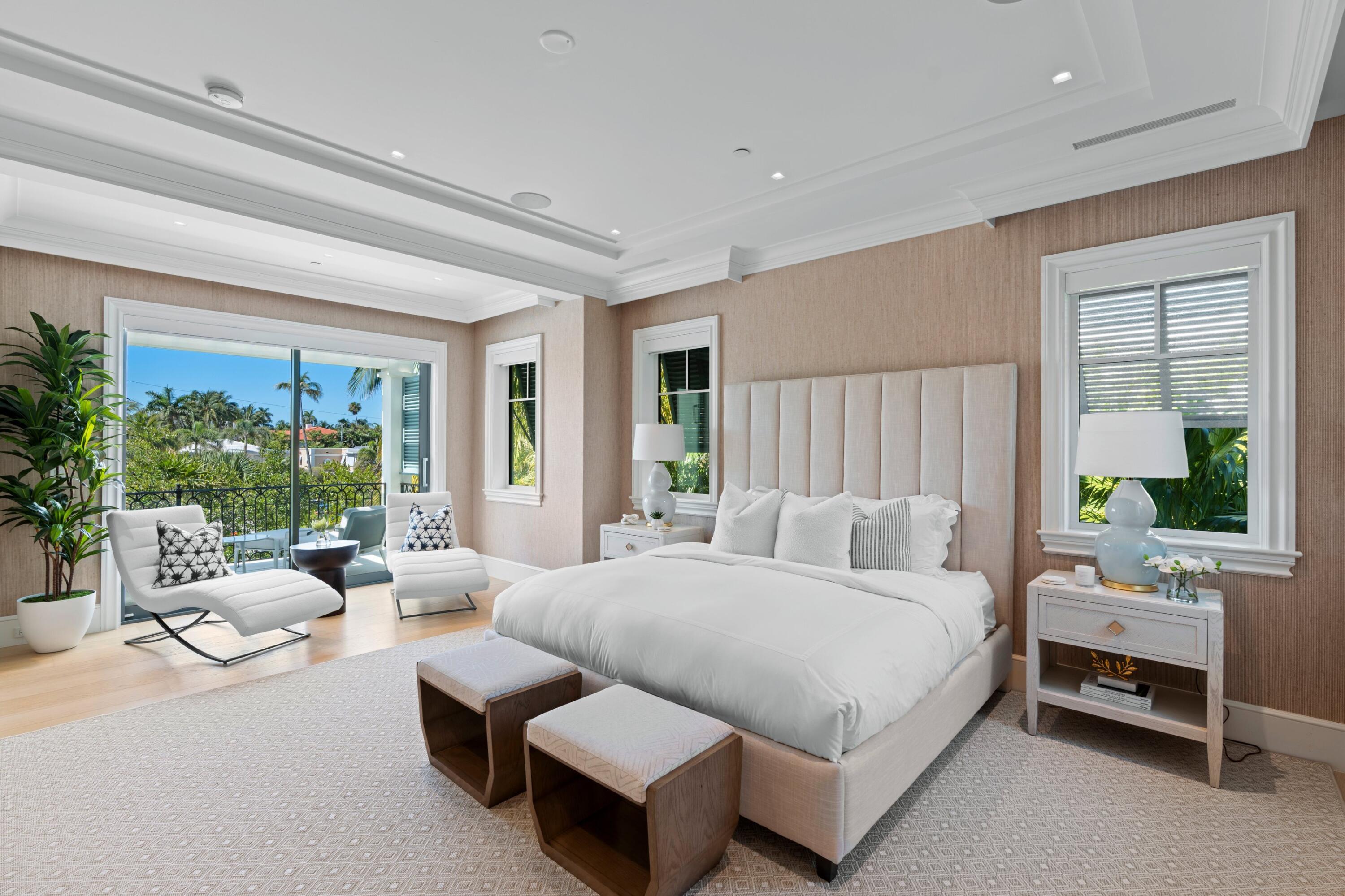 220 Brazilian Avenue West Unit