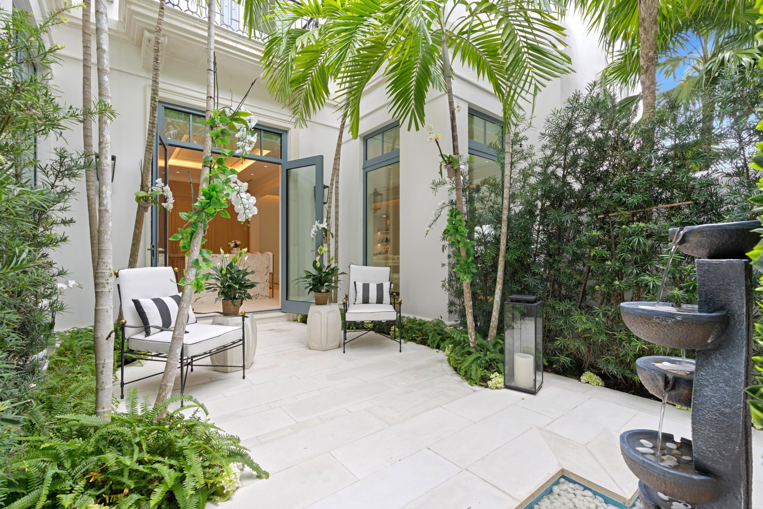 220 Brazilian Avenue West Unit