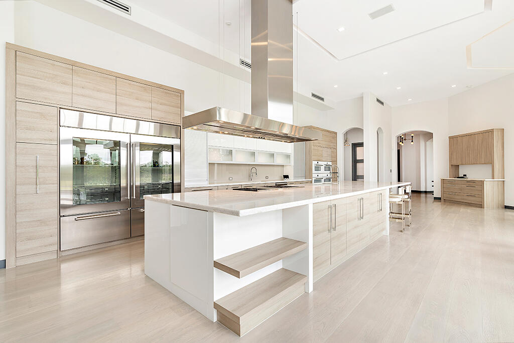 13001 Brynwood