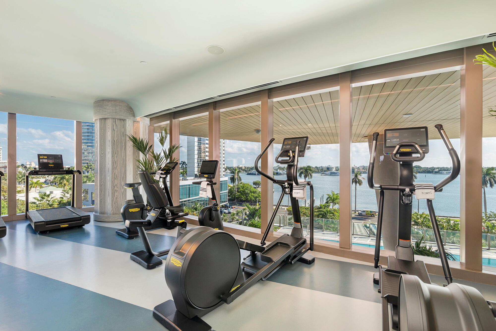 1309 S Flagler Drive 2302