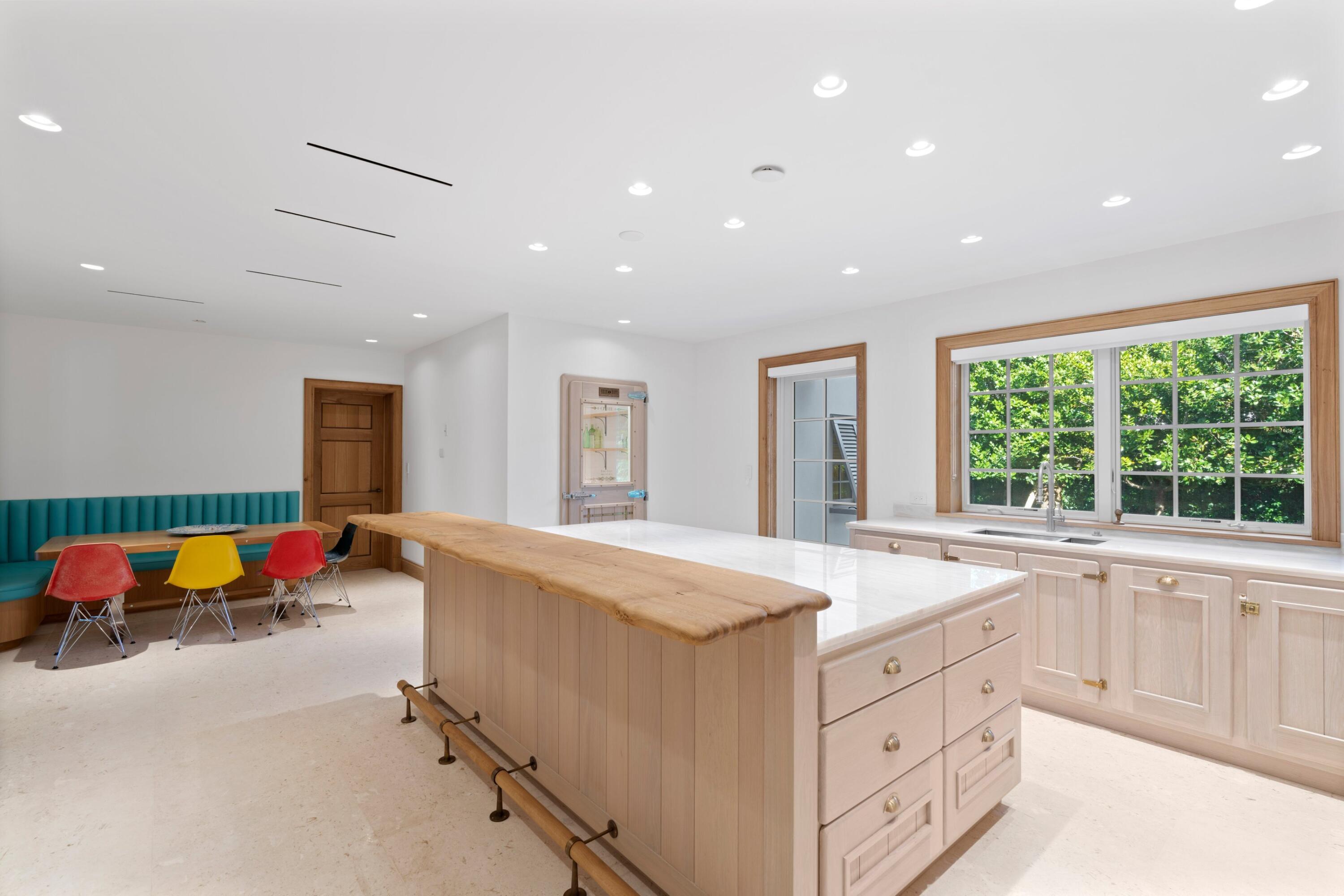 239 Emerald Lane