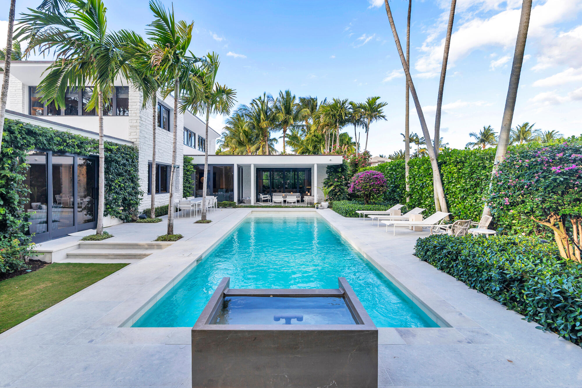 244 Nightingale Trail