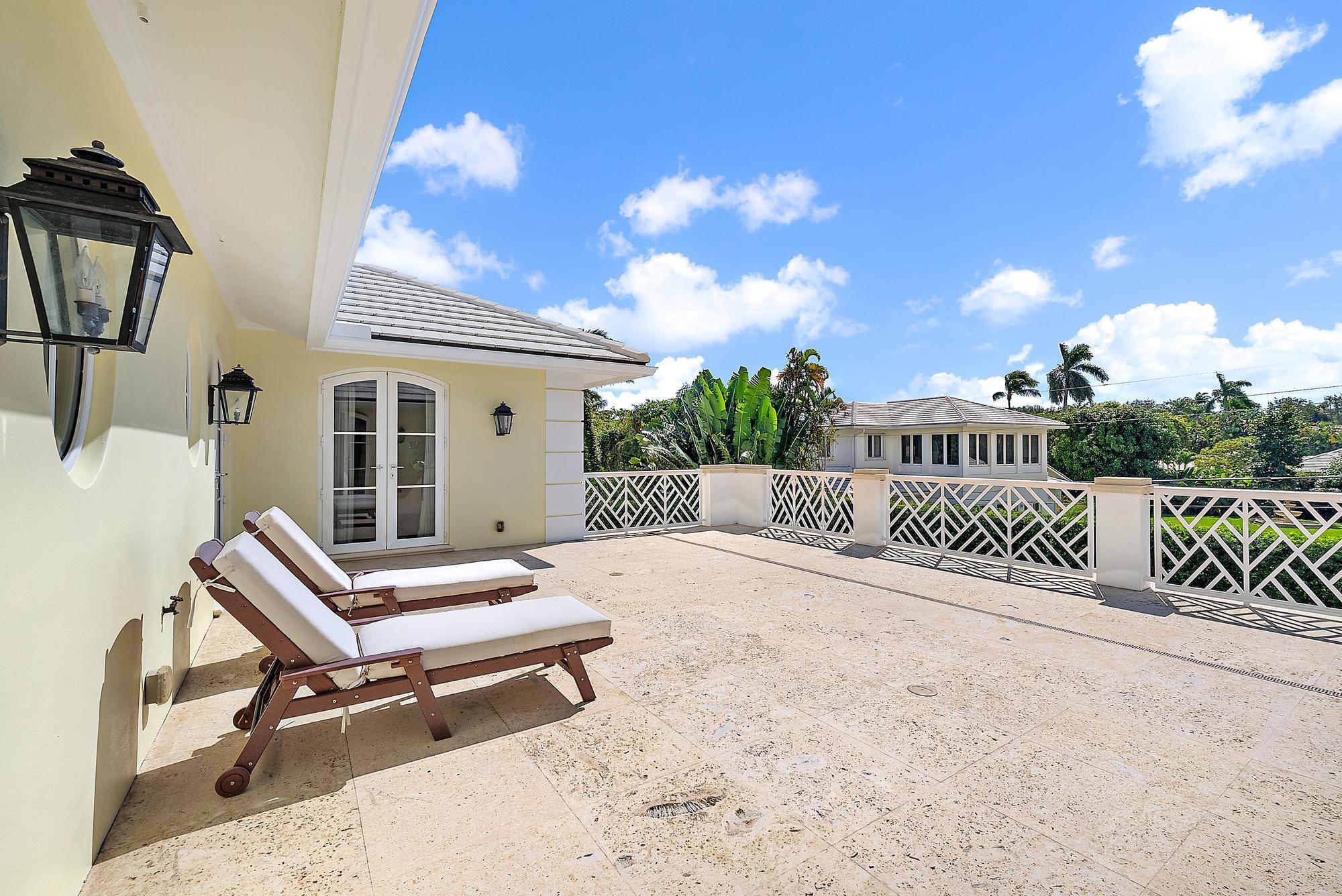210 Emerald Lane
