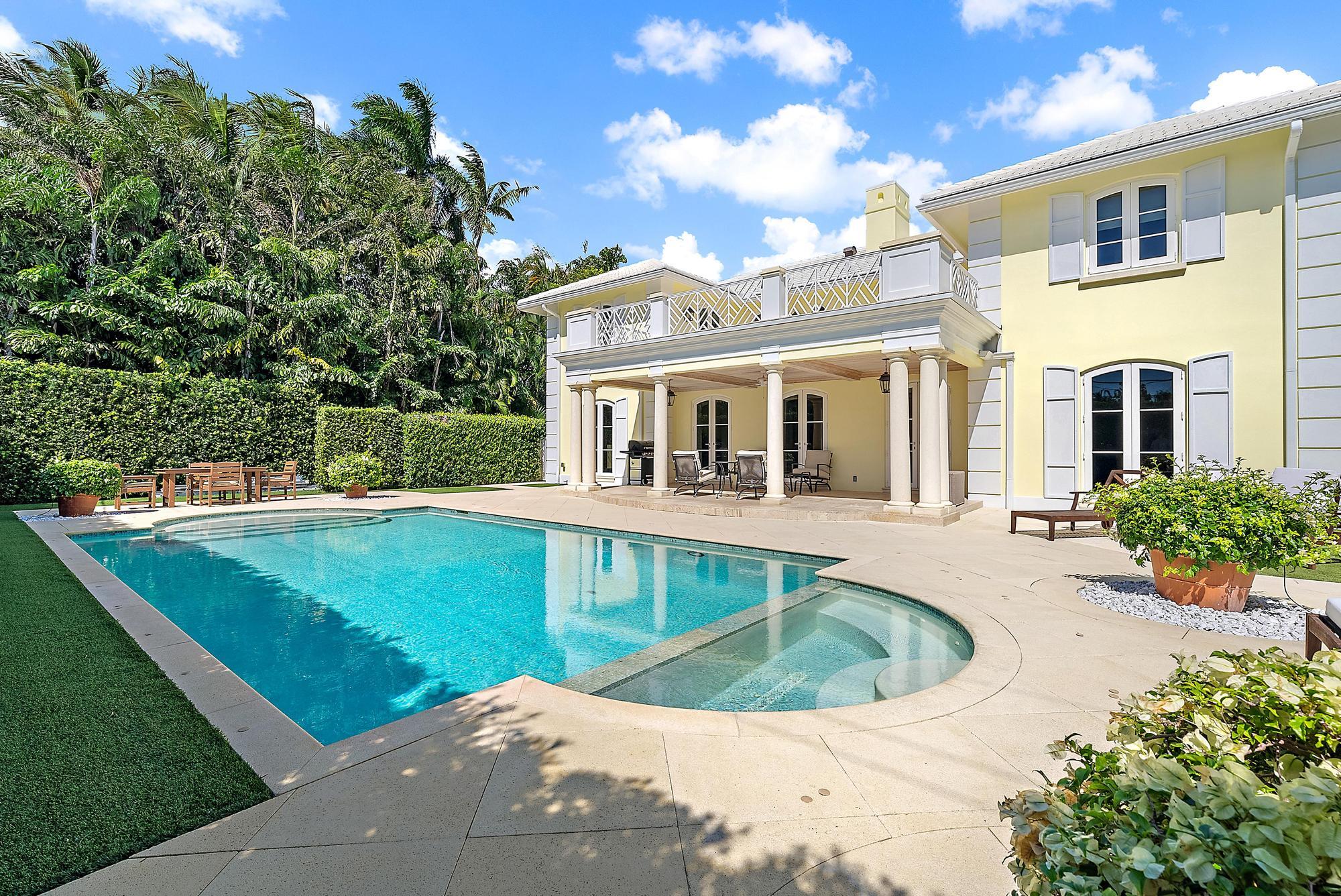 210 Emerald Lane