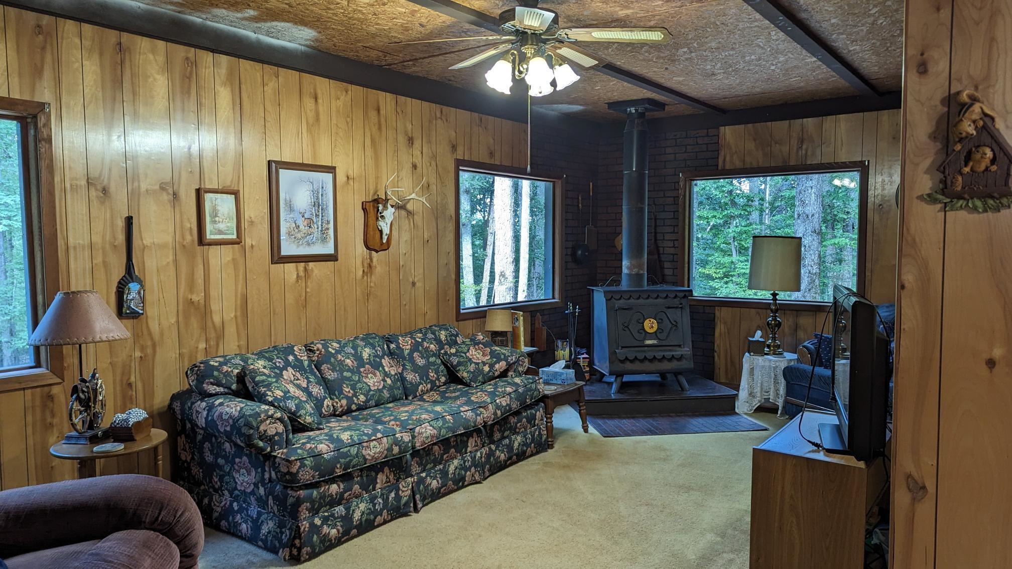 171 RIDGEWAY DR
