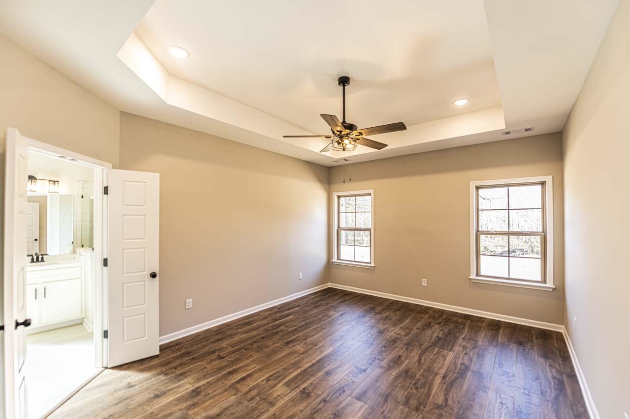 210 OAKLAND RIDGE CV