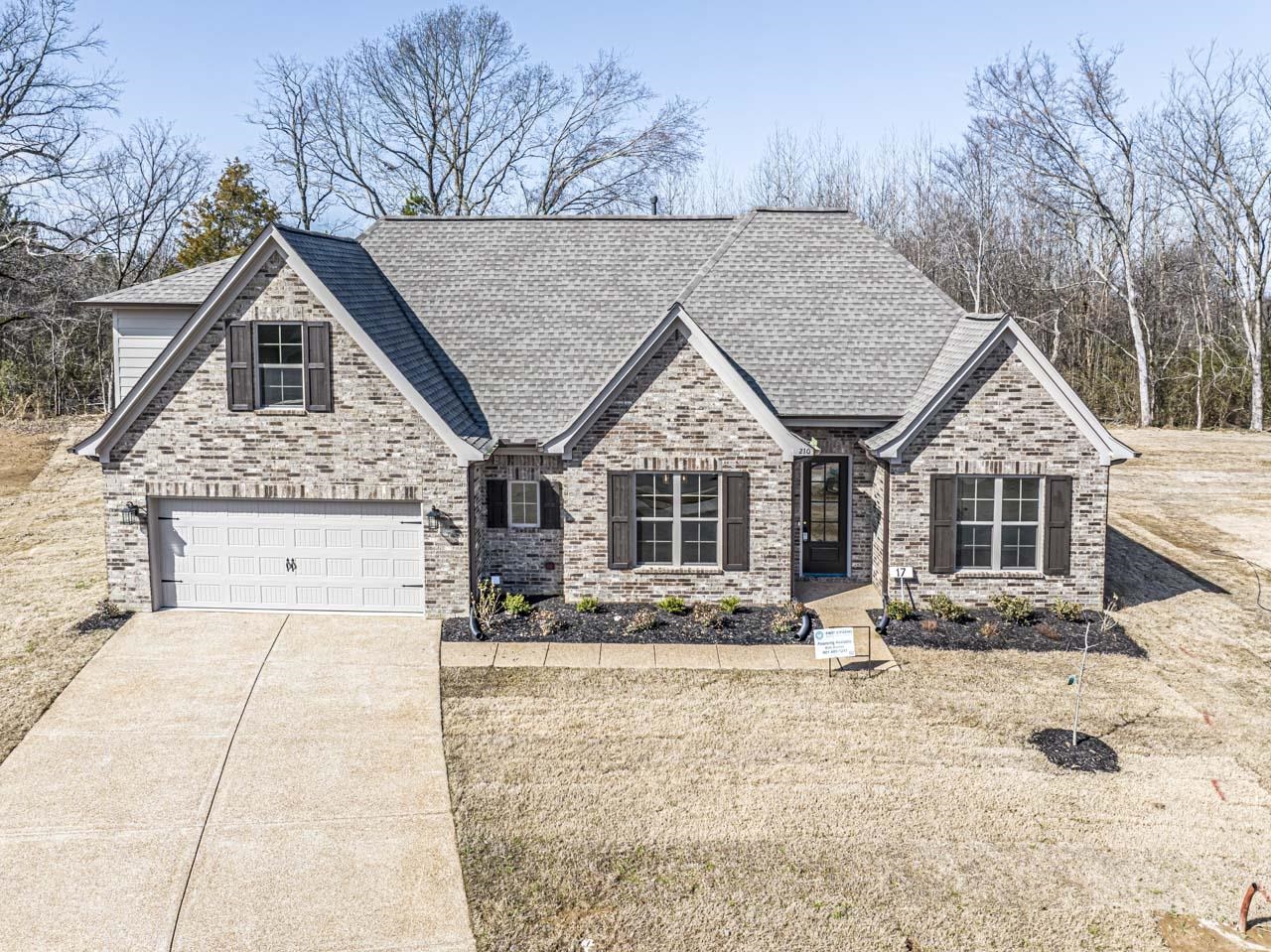 210 OAKLAND RIDGE CV