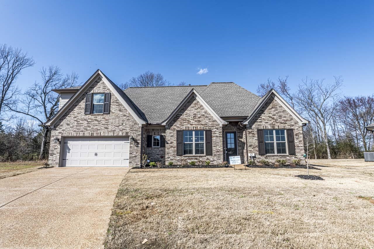 210 OAKLAND RIDGE CV