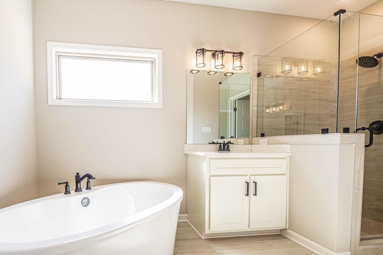 210 OAKLAND RIDGE CV