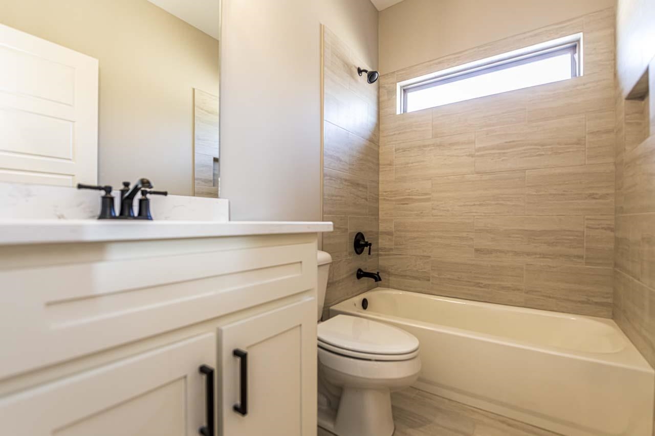 210 OAKLAND RIDGE CV