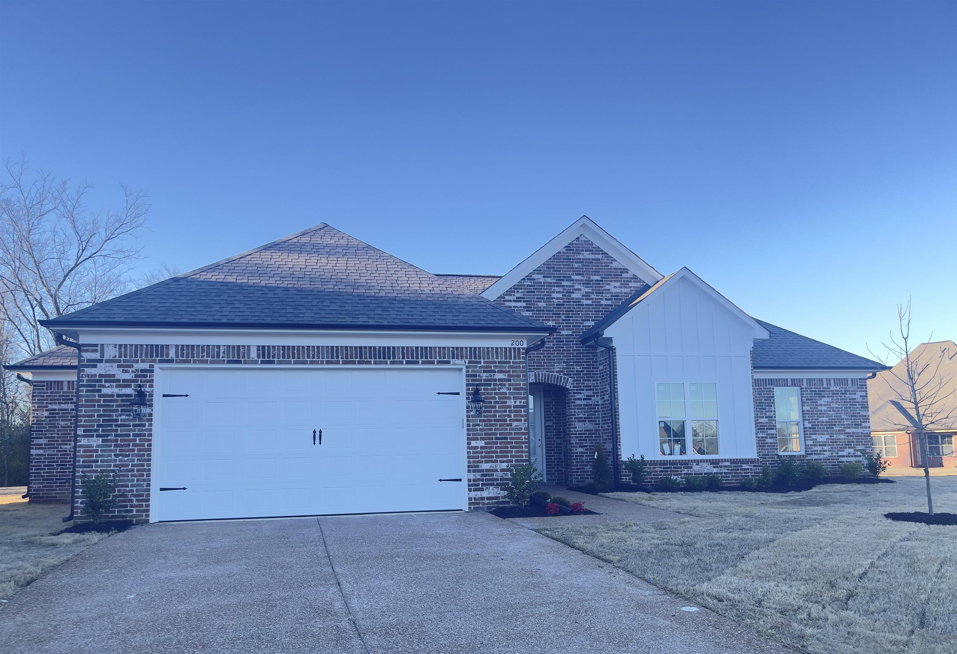 200 OAKLAND RIDGE CV