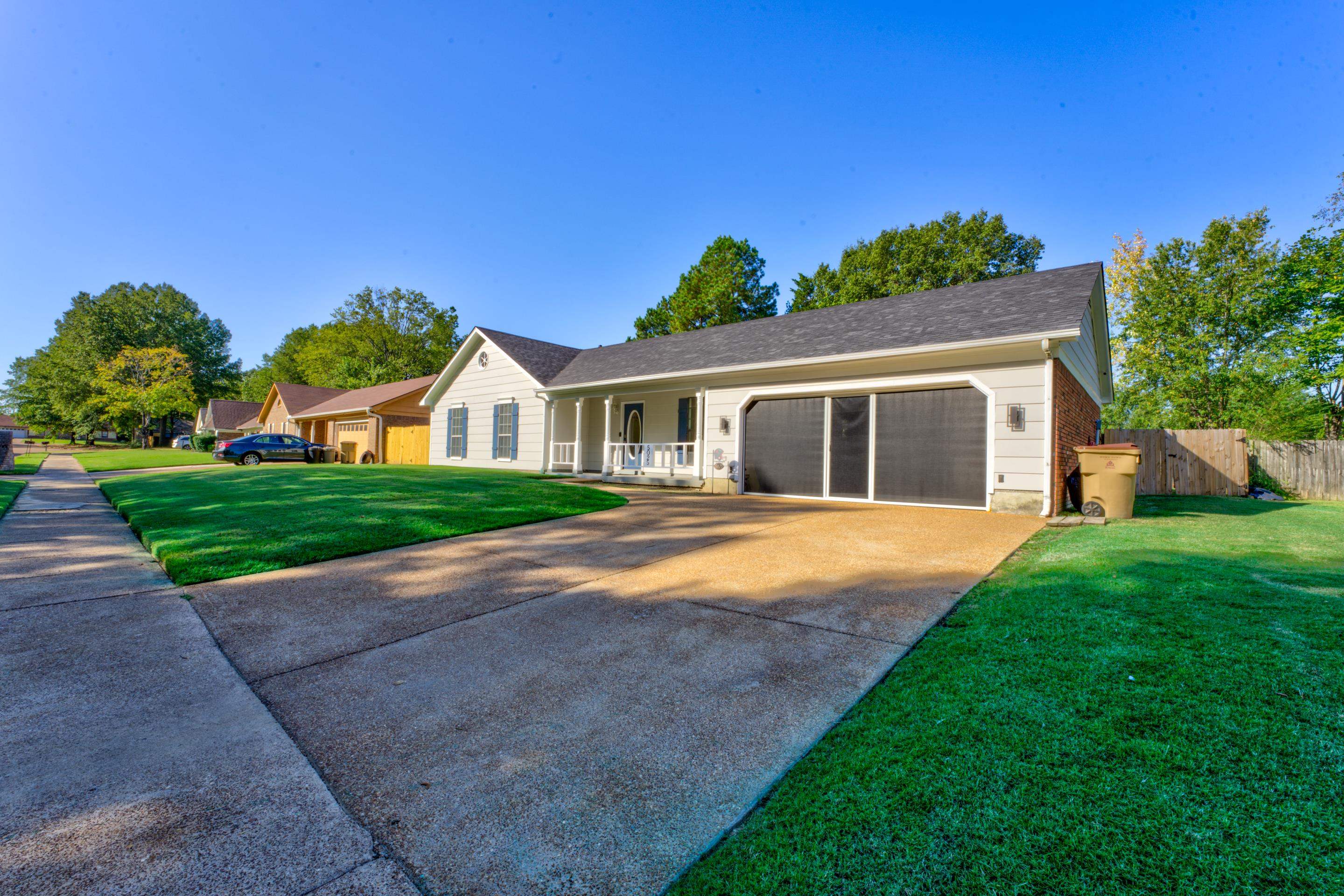 5025 HICKORY BARK DR