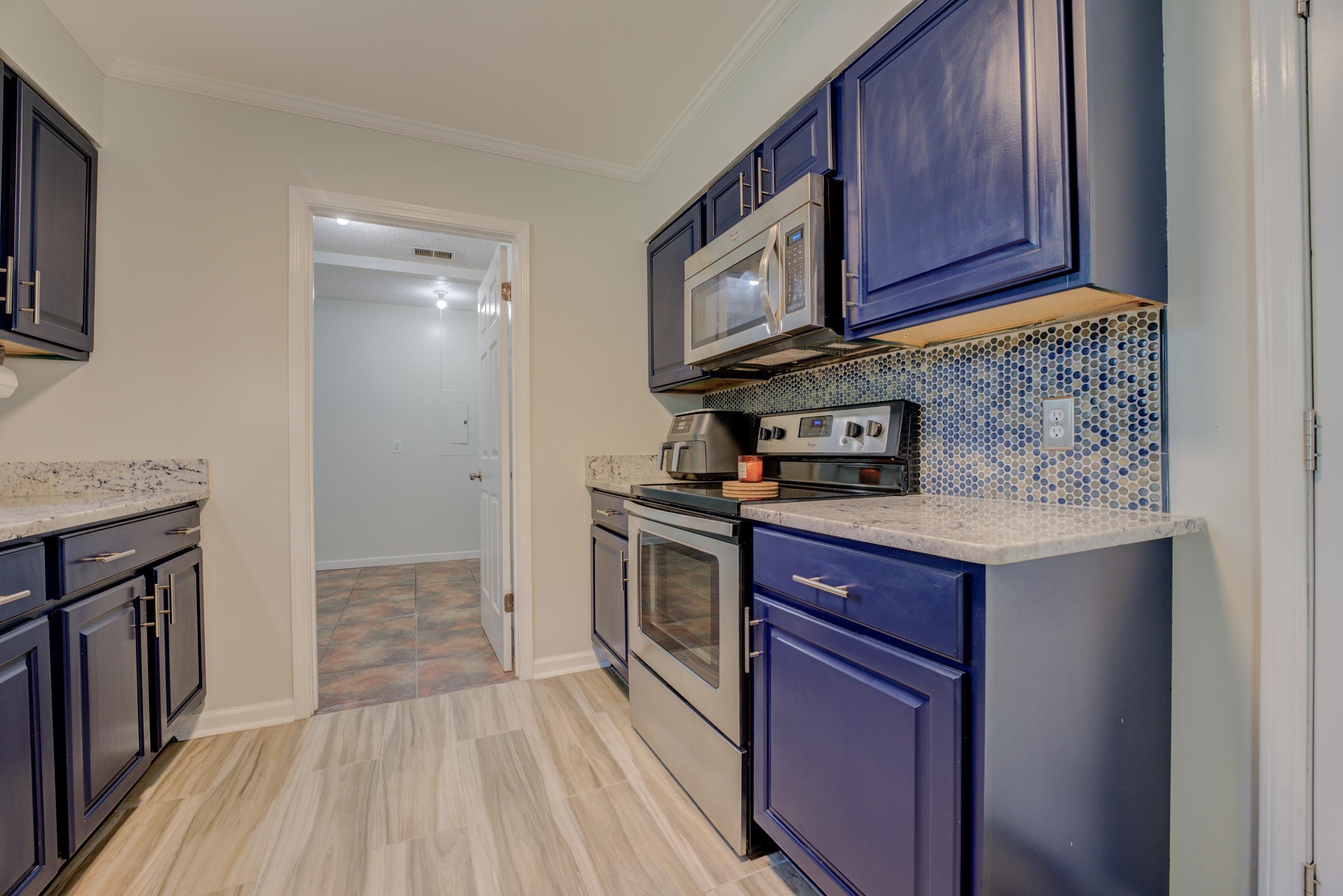 5025 HICKORY BARK DR