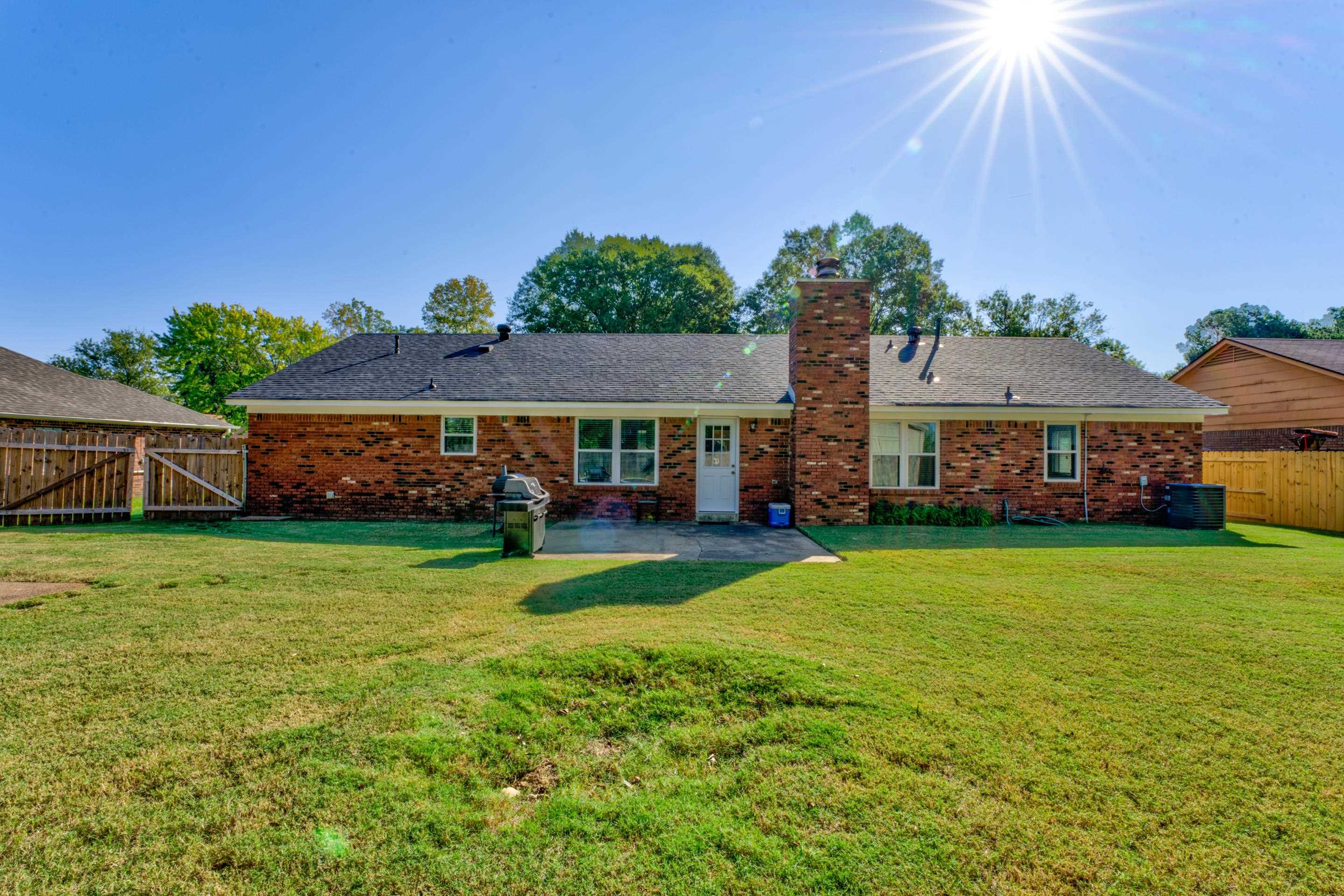 5025 HICKORY BARK DR