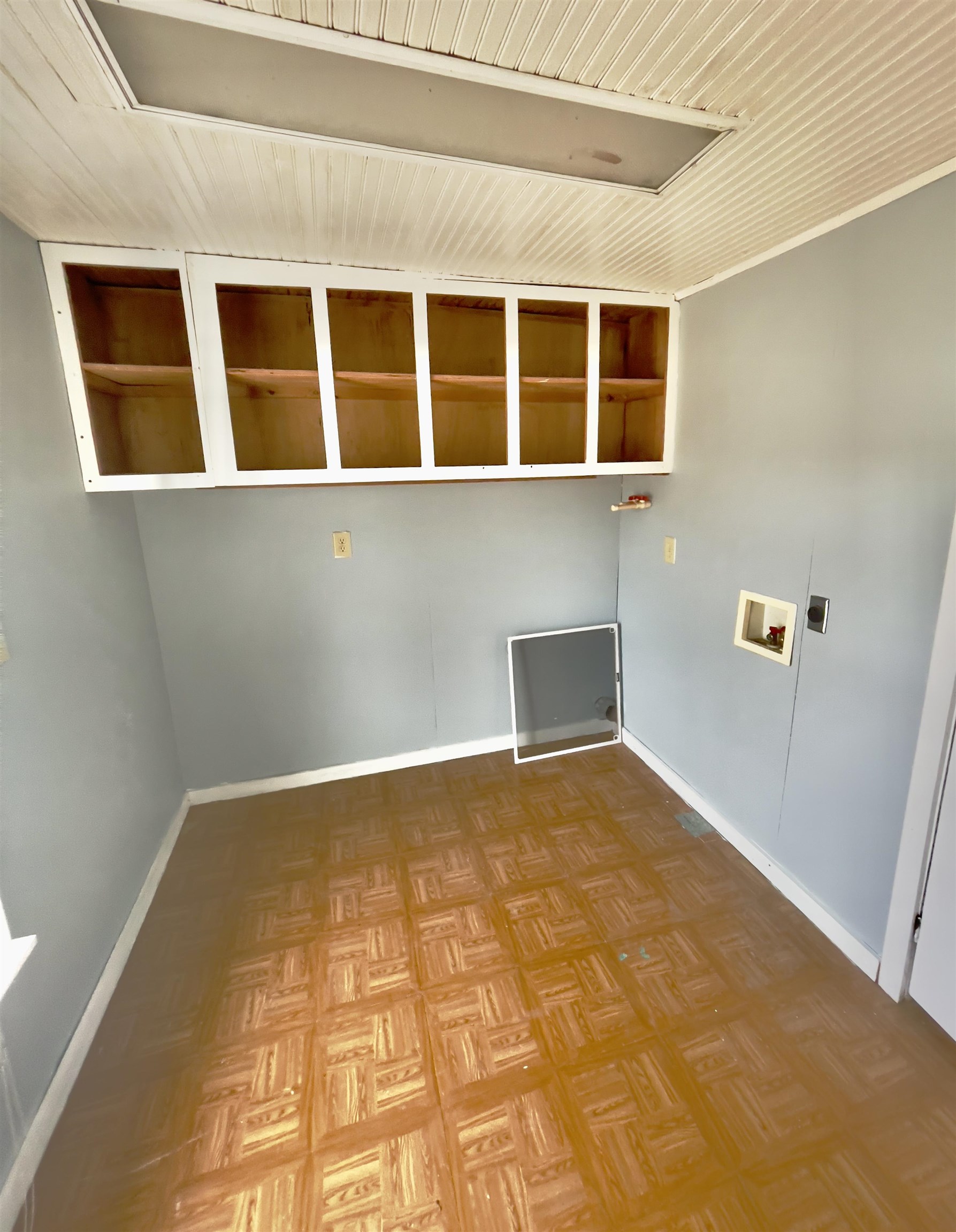 155 RIVERVIEW CIR