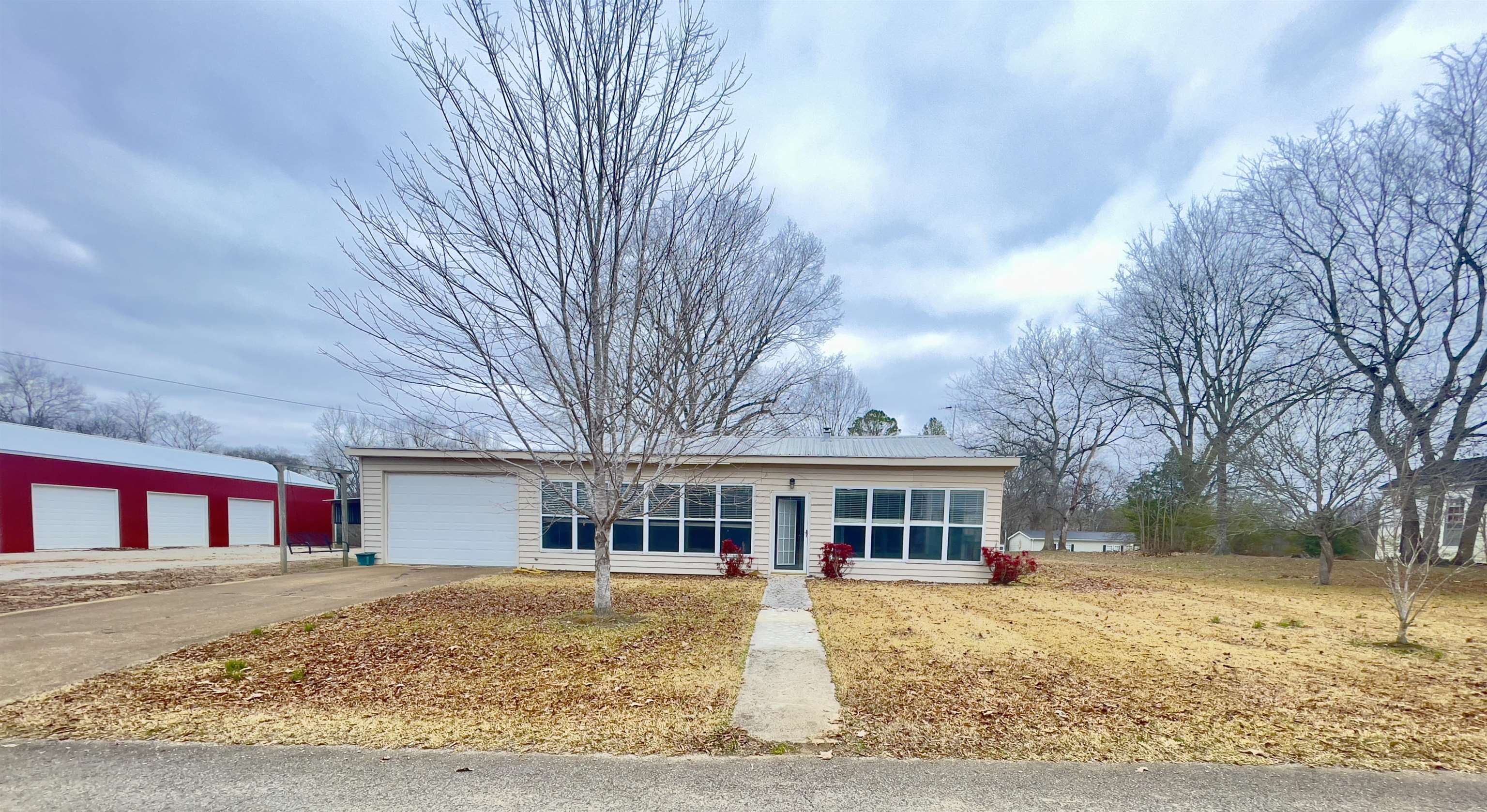 155 RIVERVIEW CIR