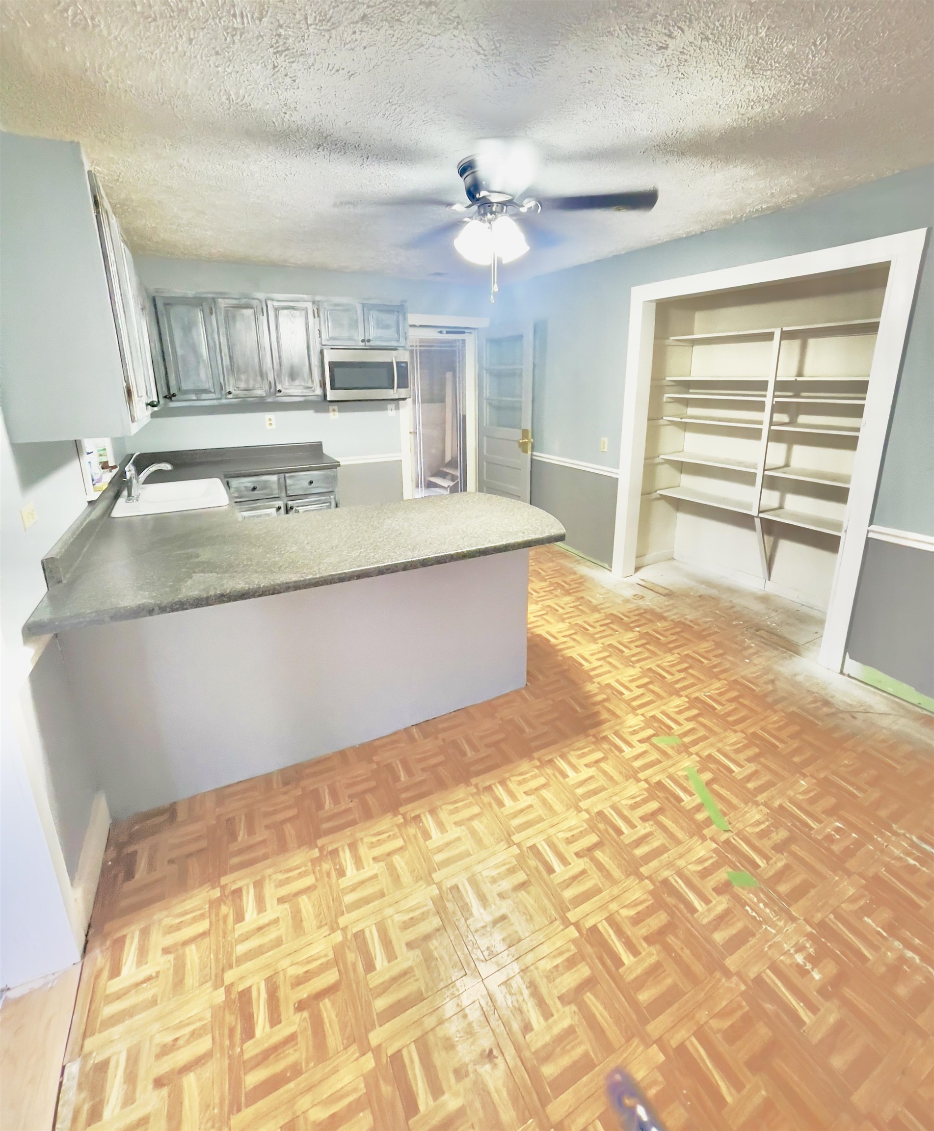 155 RIVERVIEW CIR