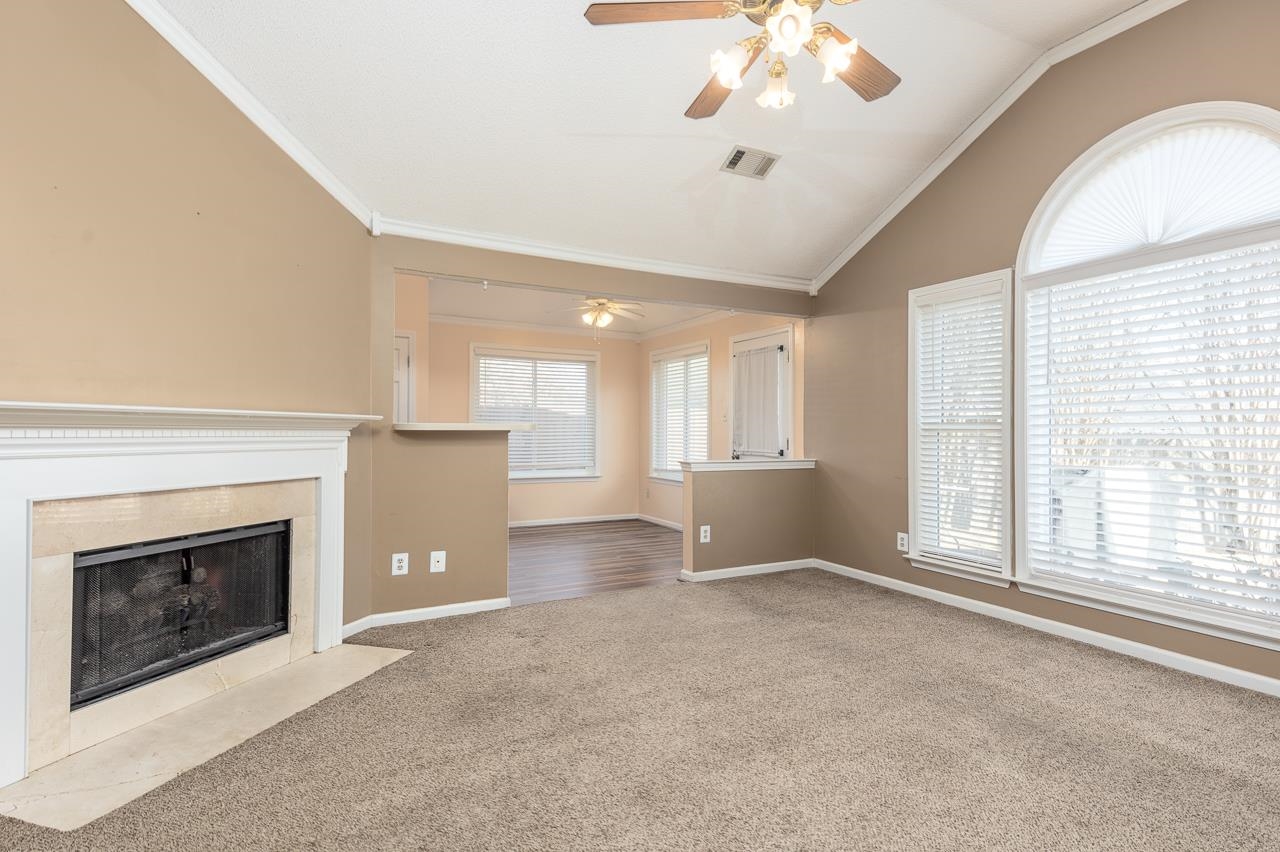 3096 WOODLAND PINE DR