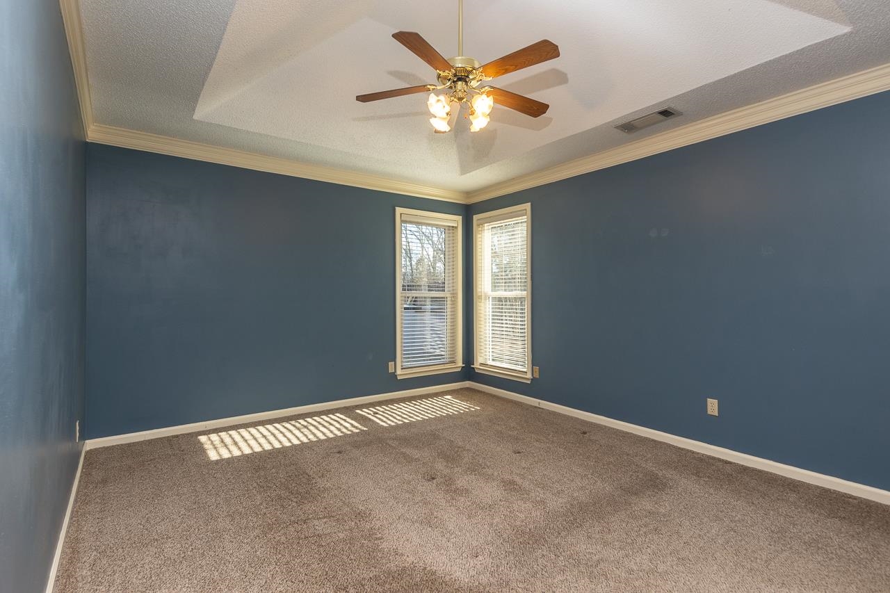 3096 WOODLAND PINE DR