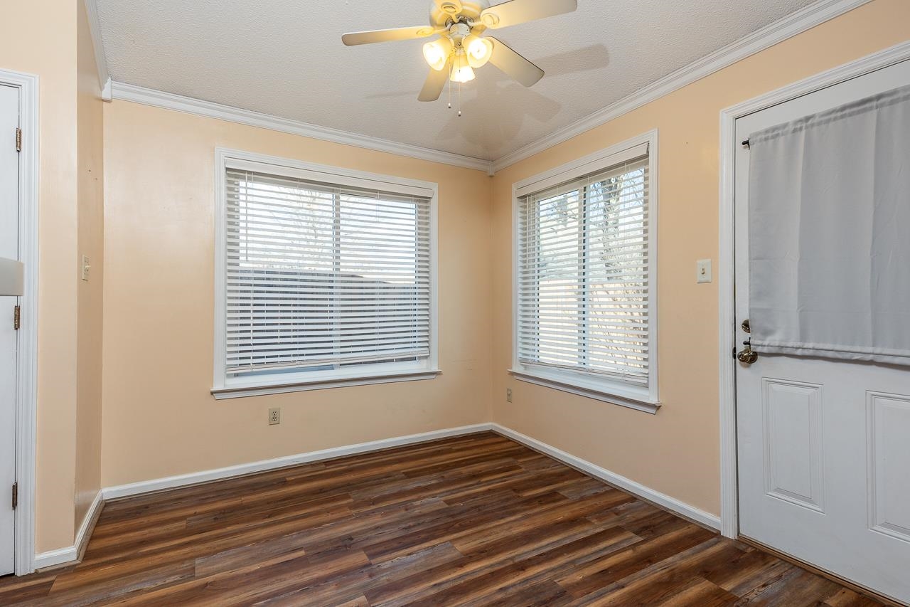 3096 WOODLAND PINE DR