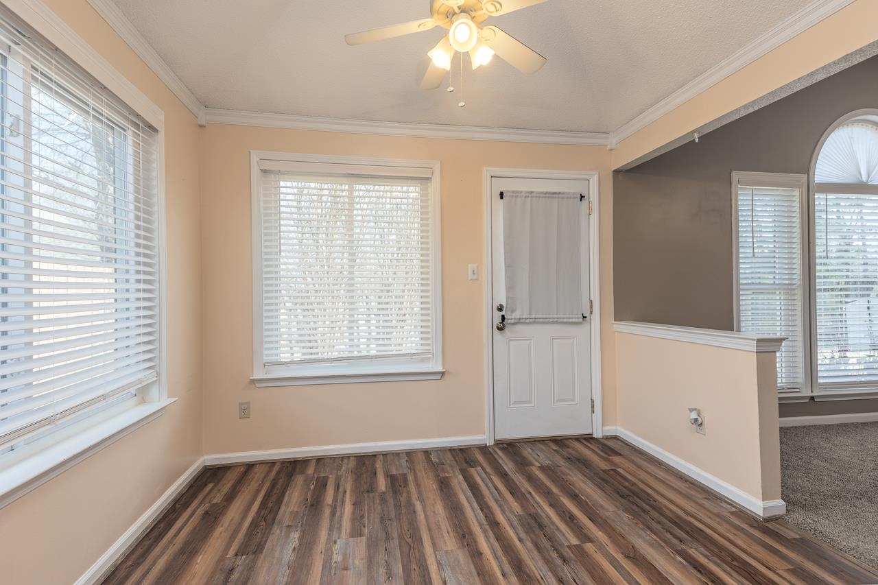 3096 WOODLAND PINE DR