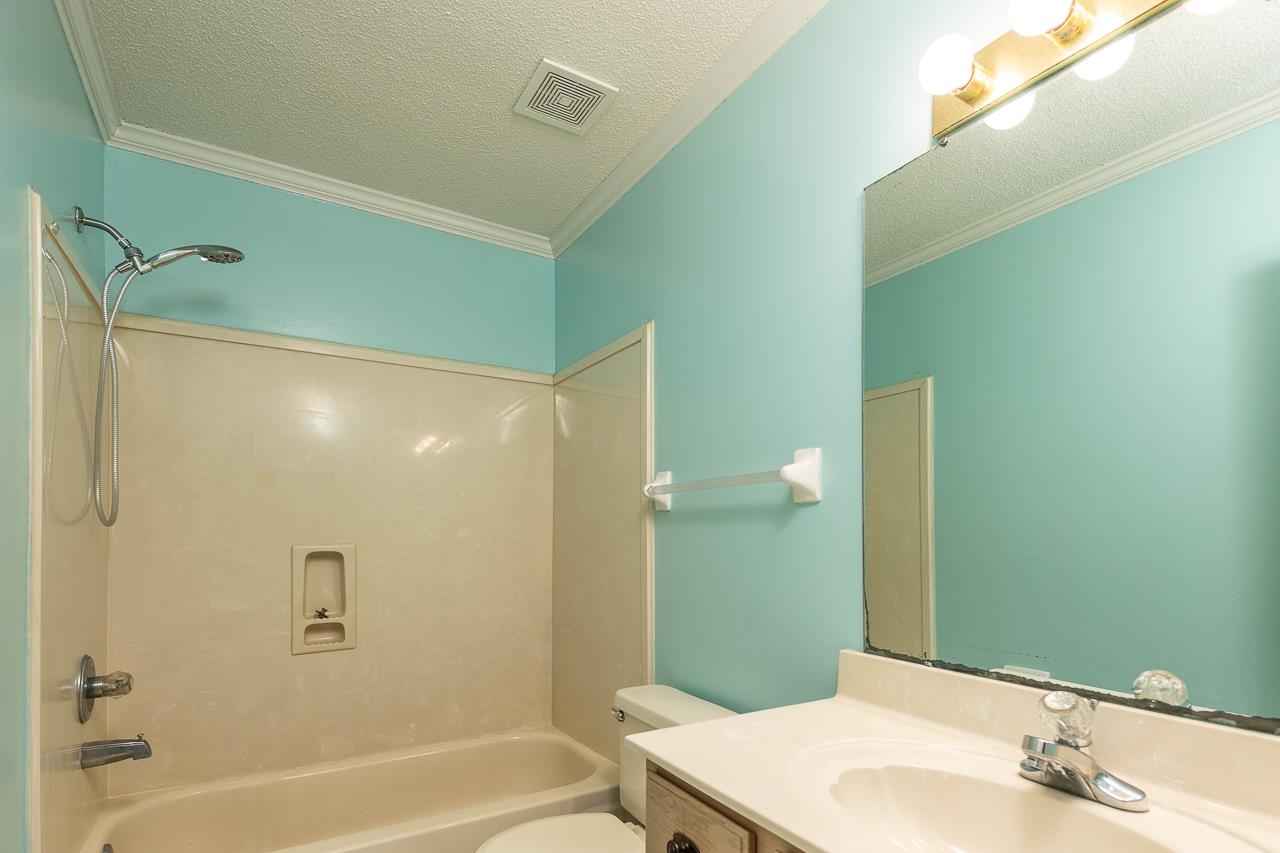 3096 WOODLAND PINE DR