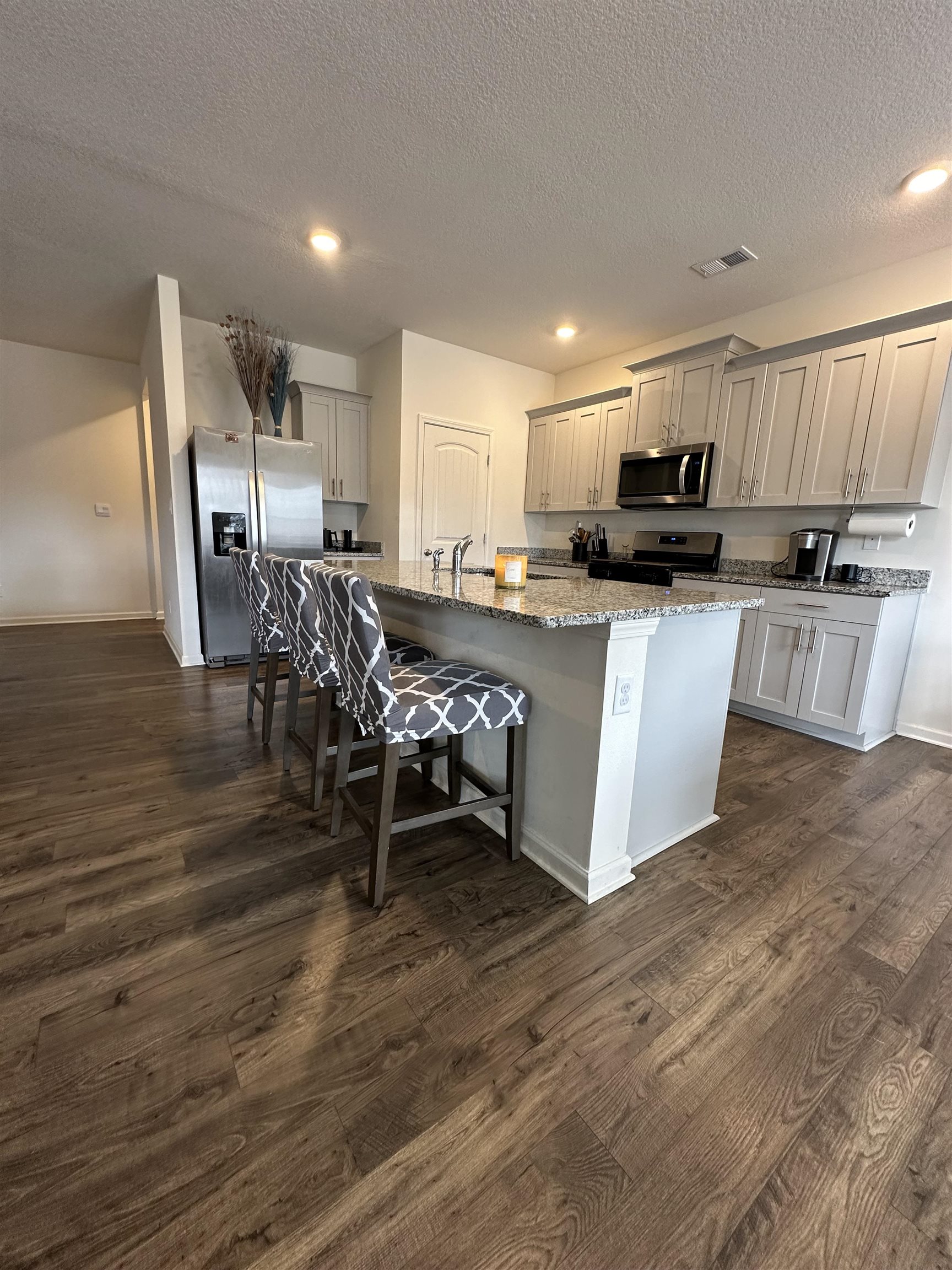 7380 BARRETT OAKS CV