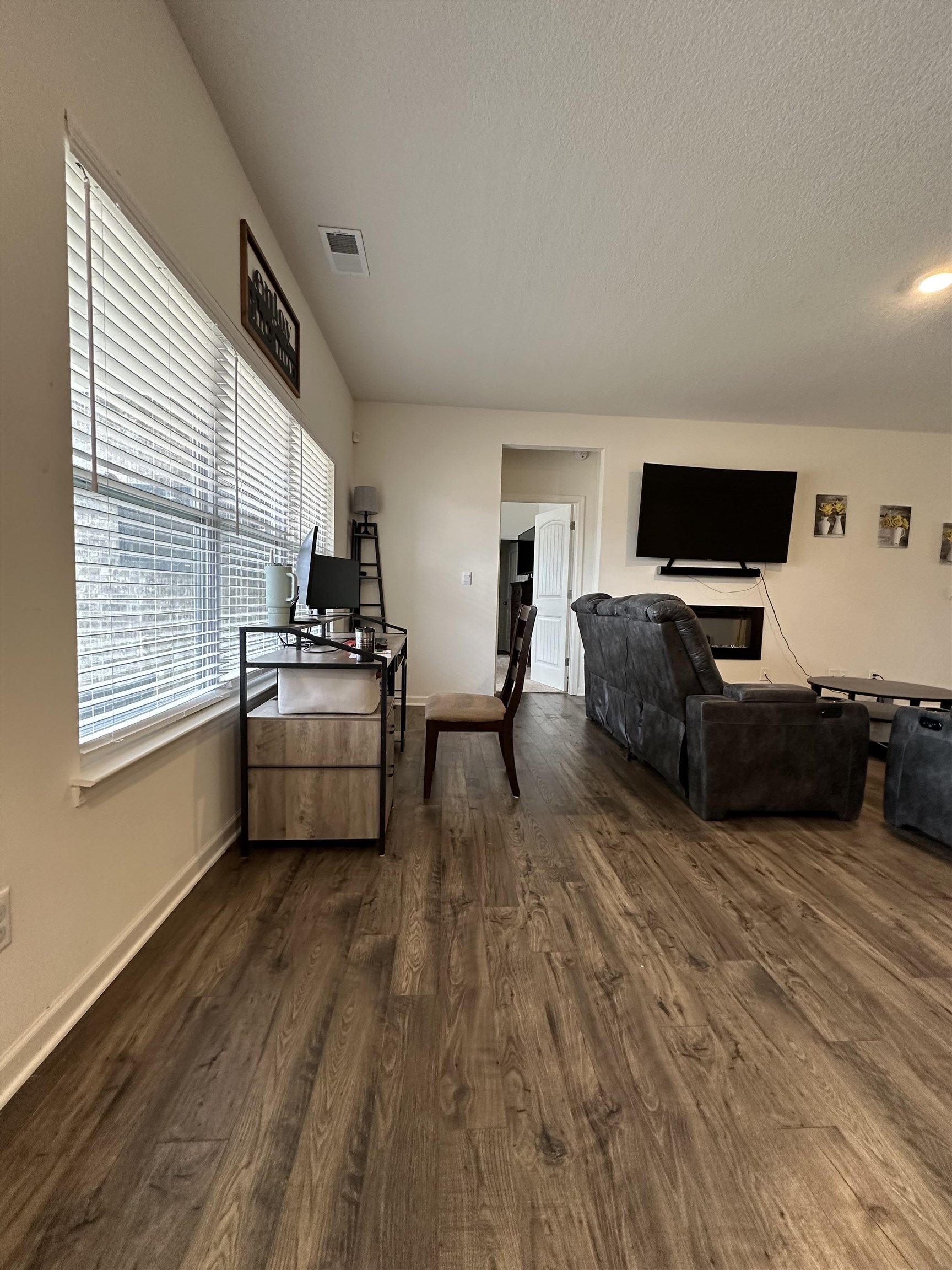 7380 BARRETT OAKS CV