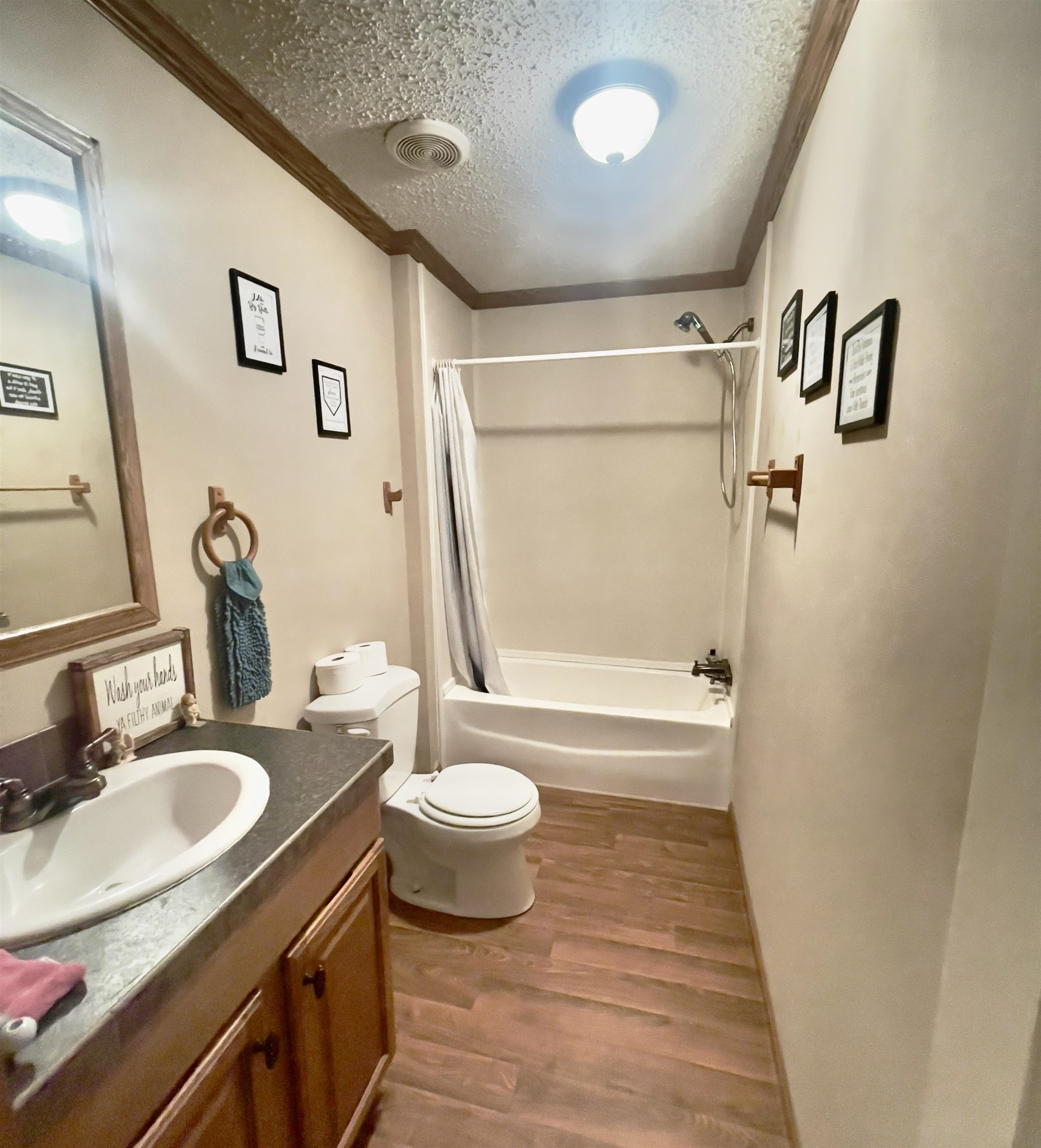 110 ROLLING BROOK DR