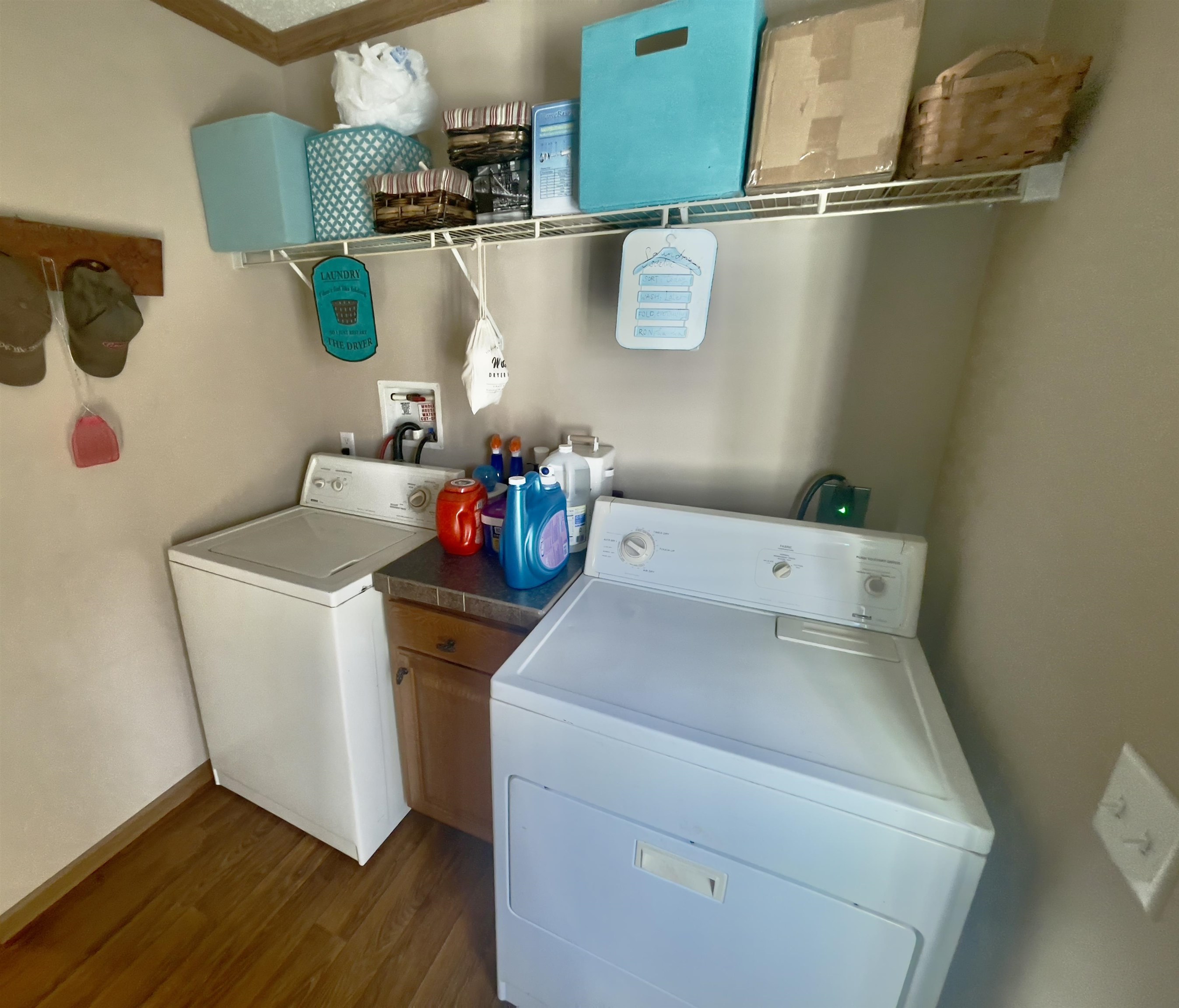 110 ROLLING BROOK DR