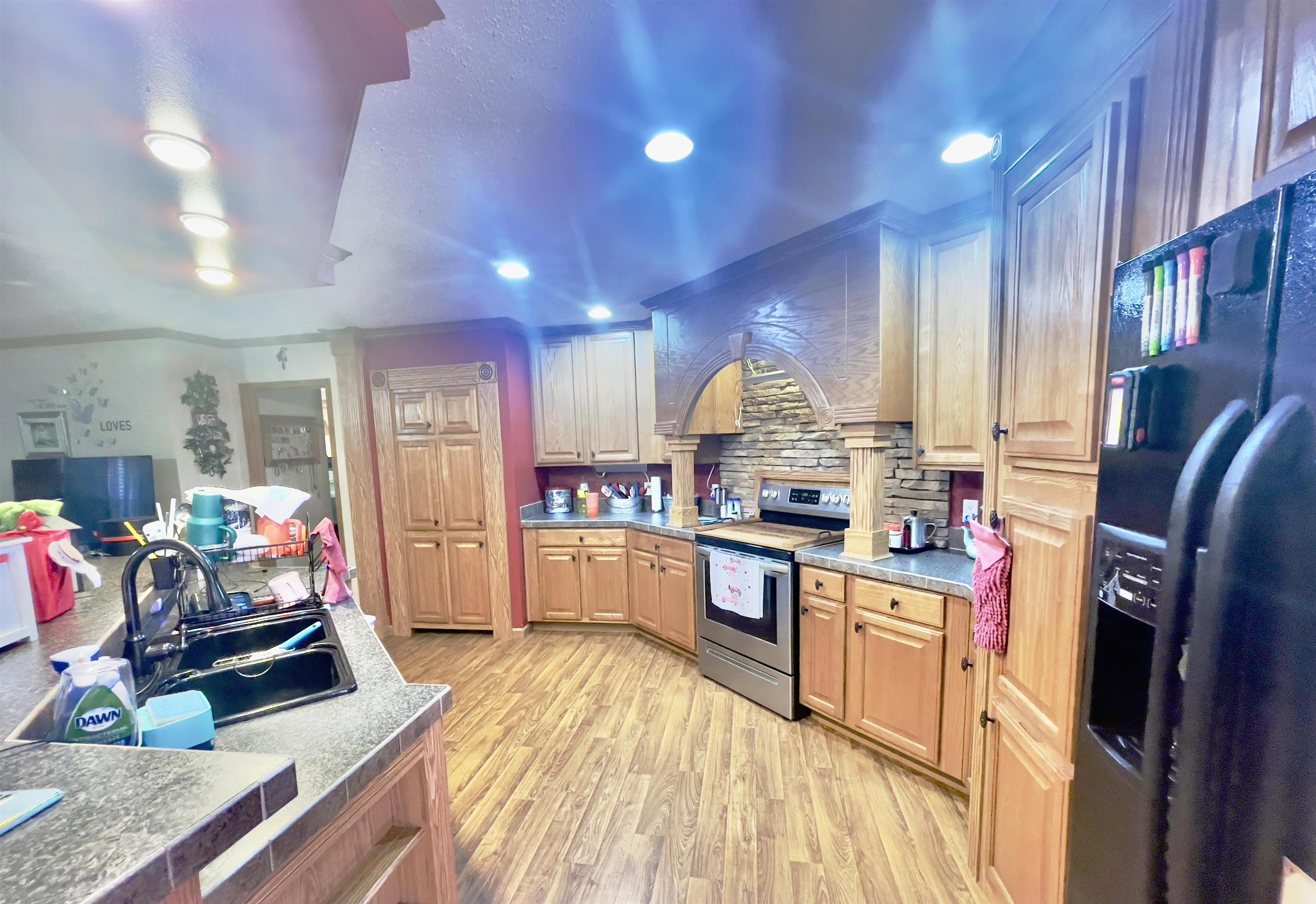 110 ROLLING BROOK DR