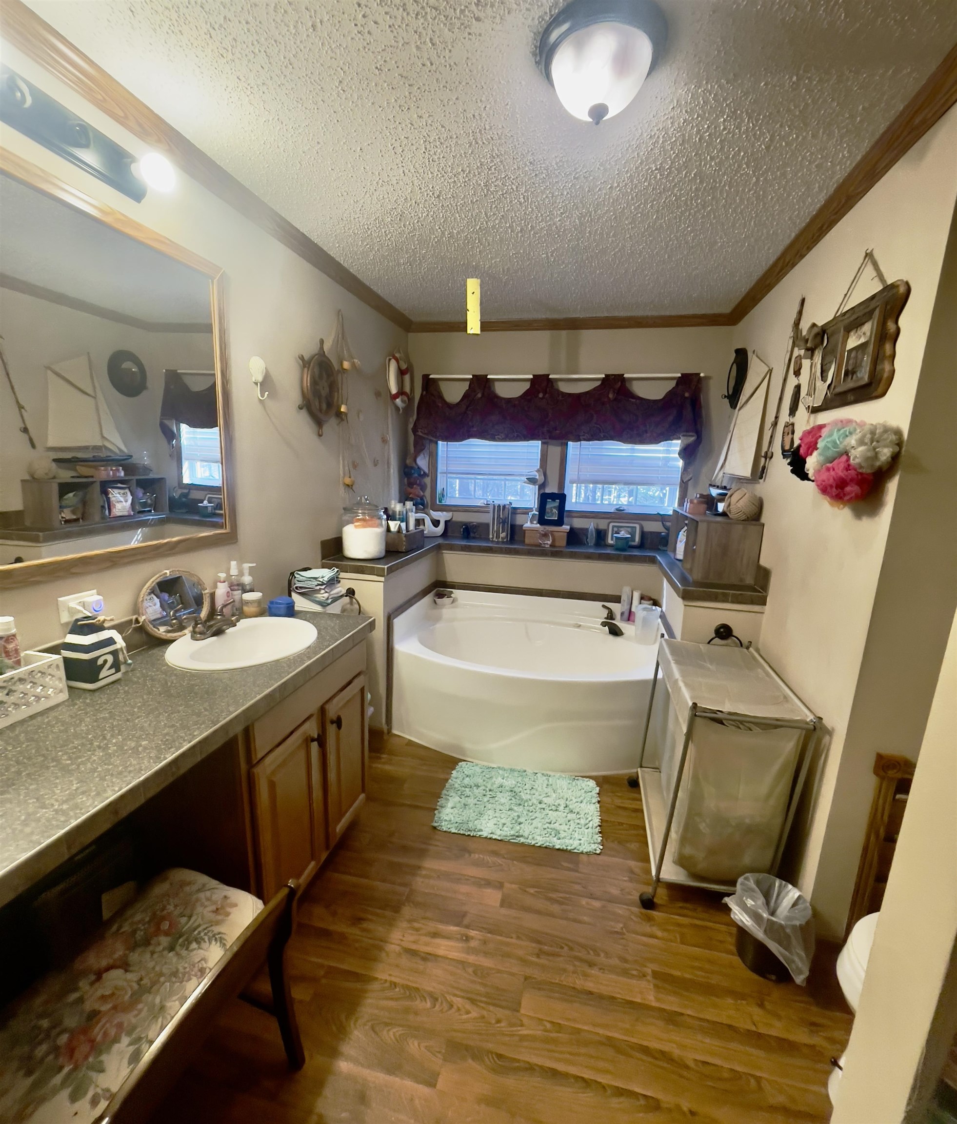 110 ROLLING BROOK DR