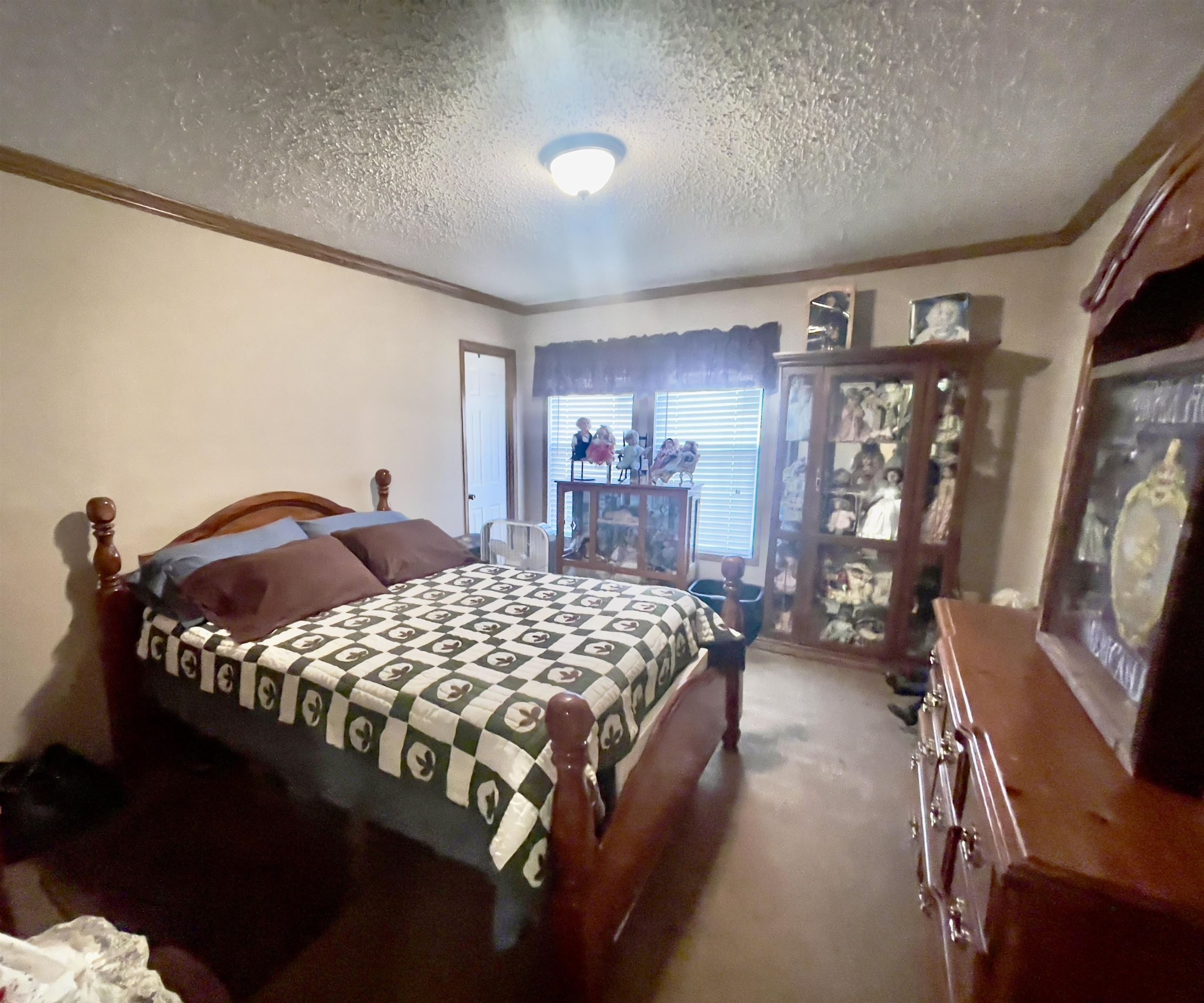 110 ROLLING BROOK DR