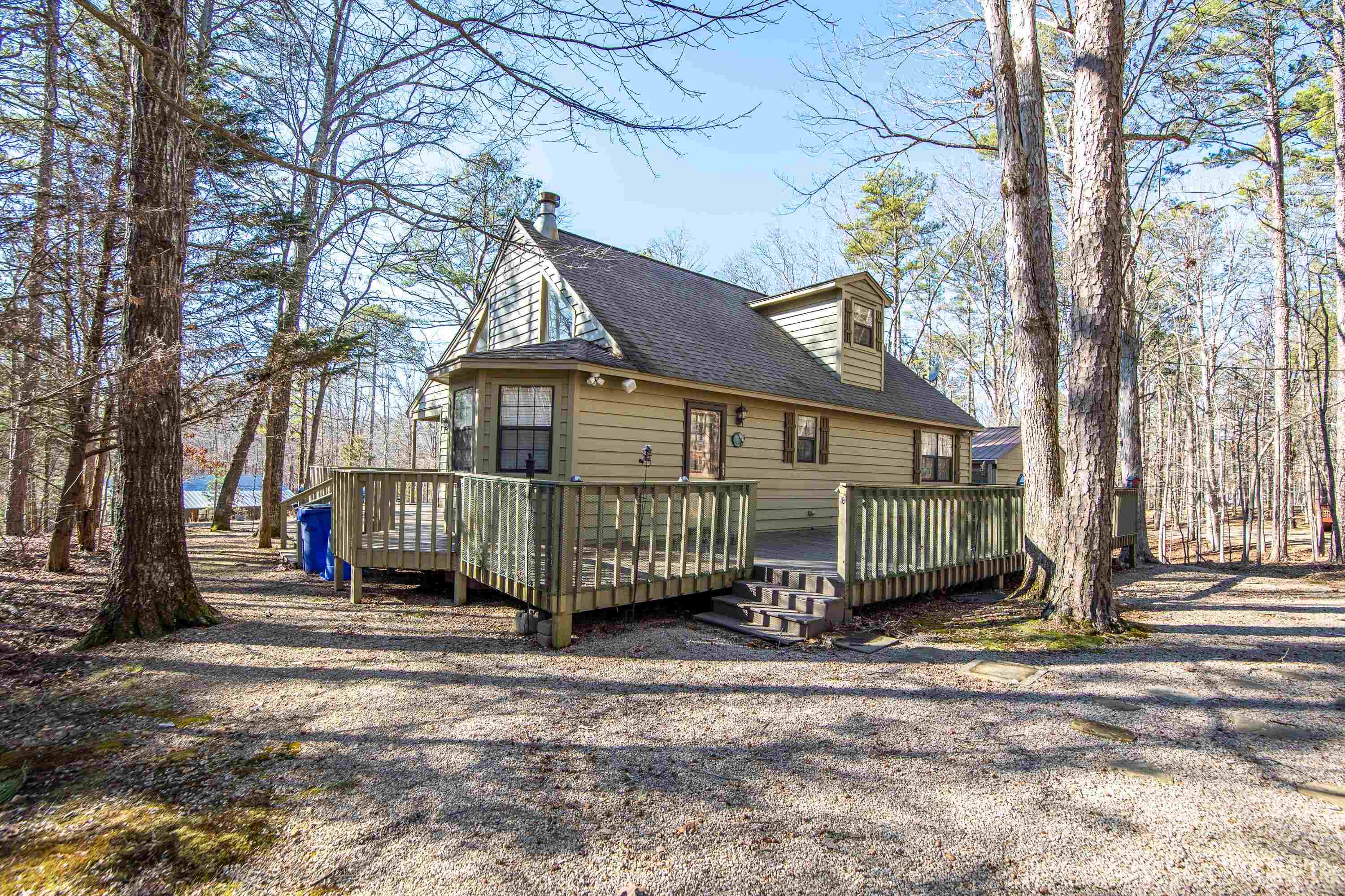 315 BRYSON HARBOR DR