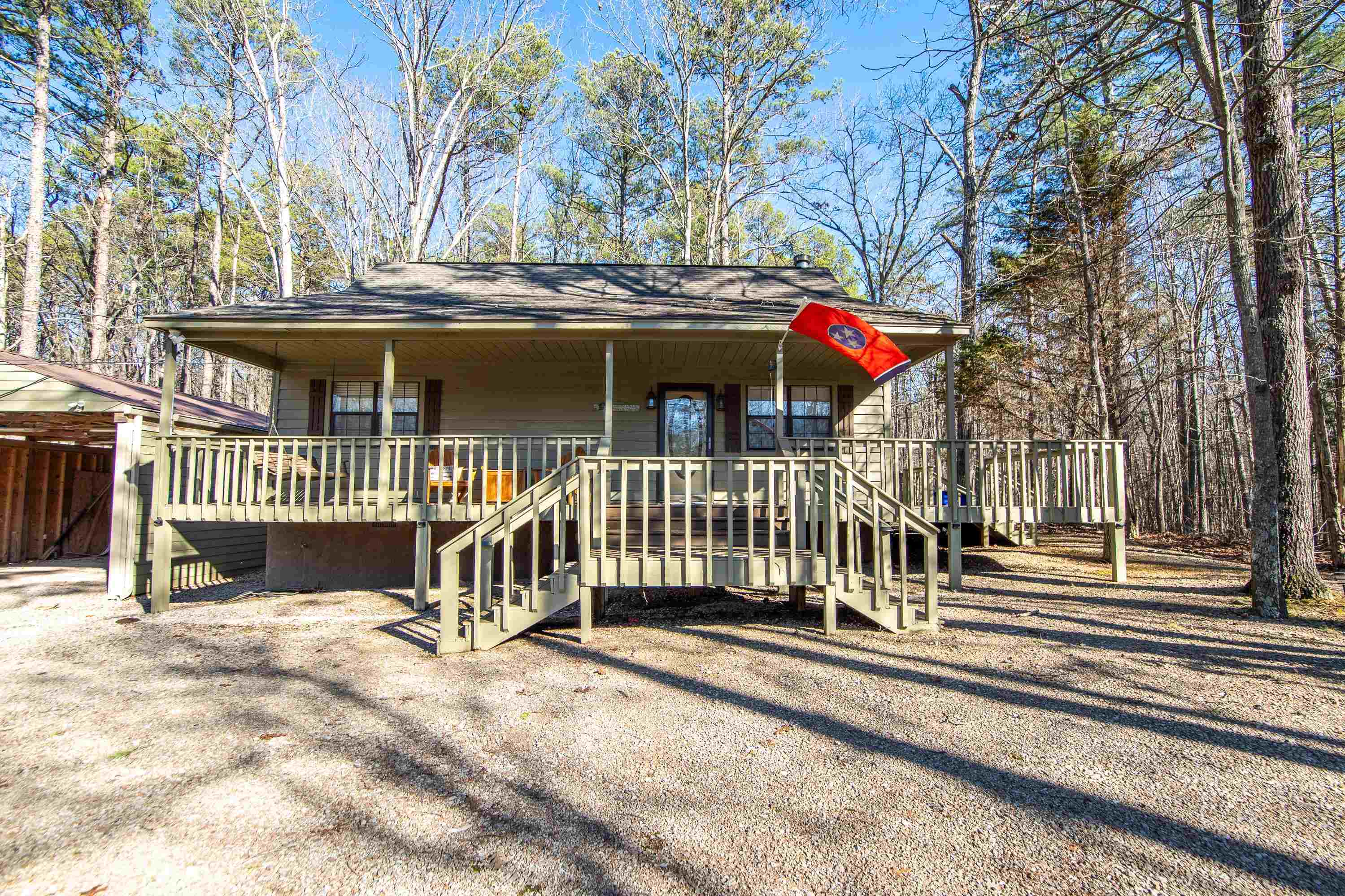 315 BRYSON HARBOR DR