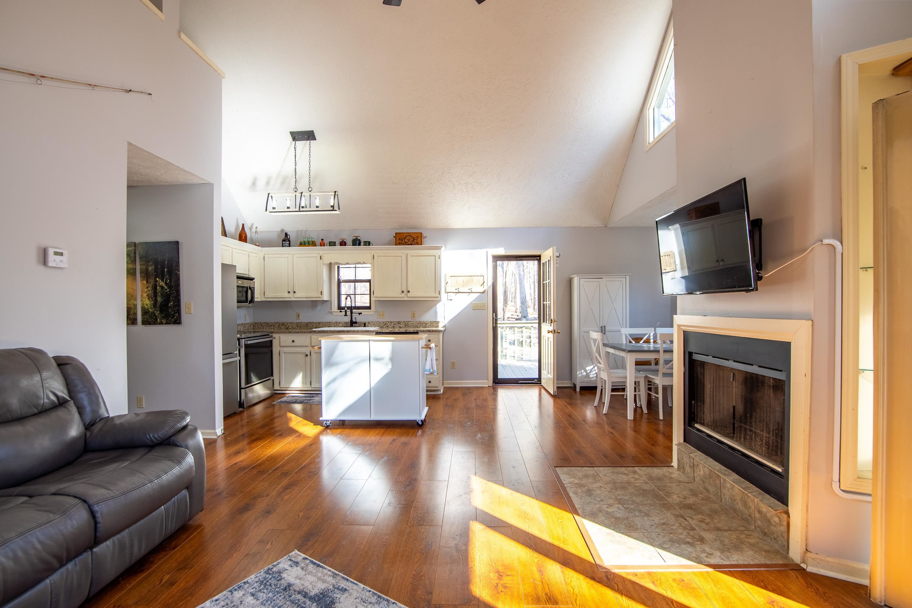 315 BRYSON HARBOR DR