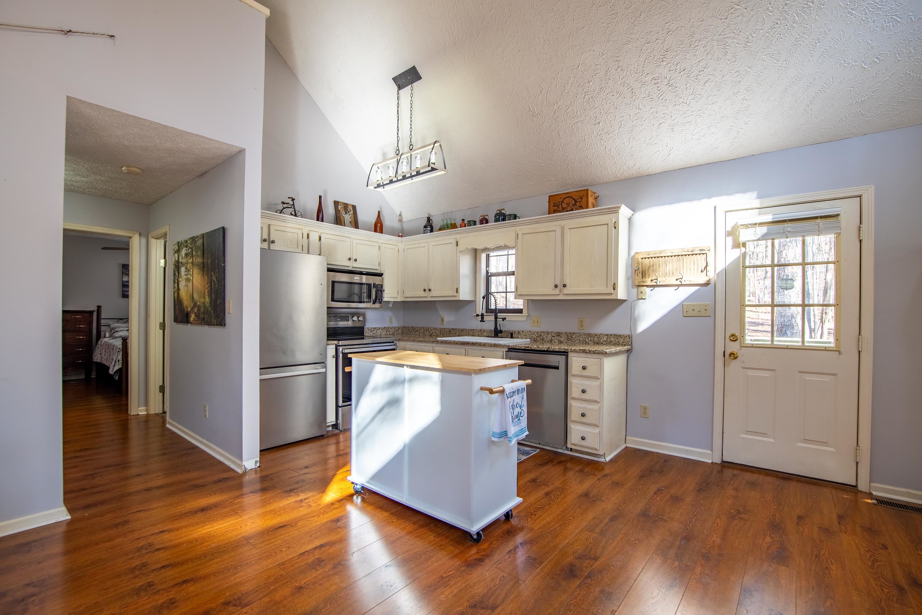 315 BRYSON HARBOR DR